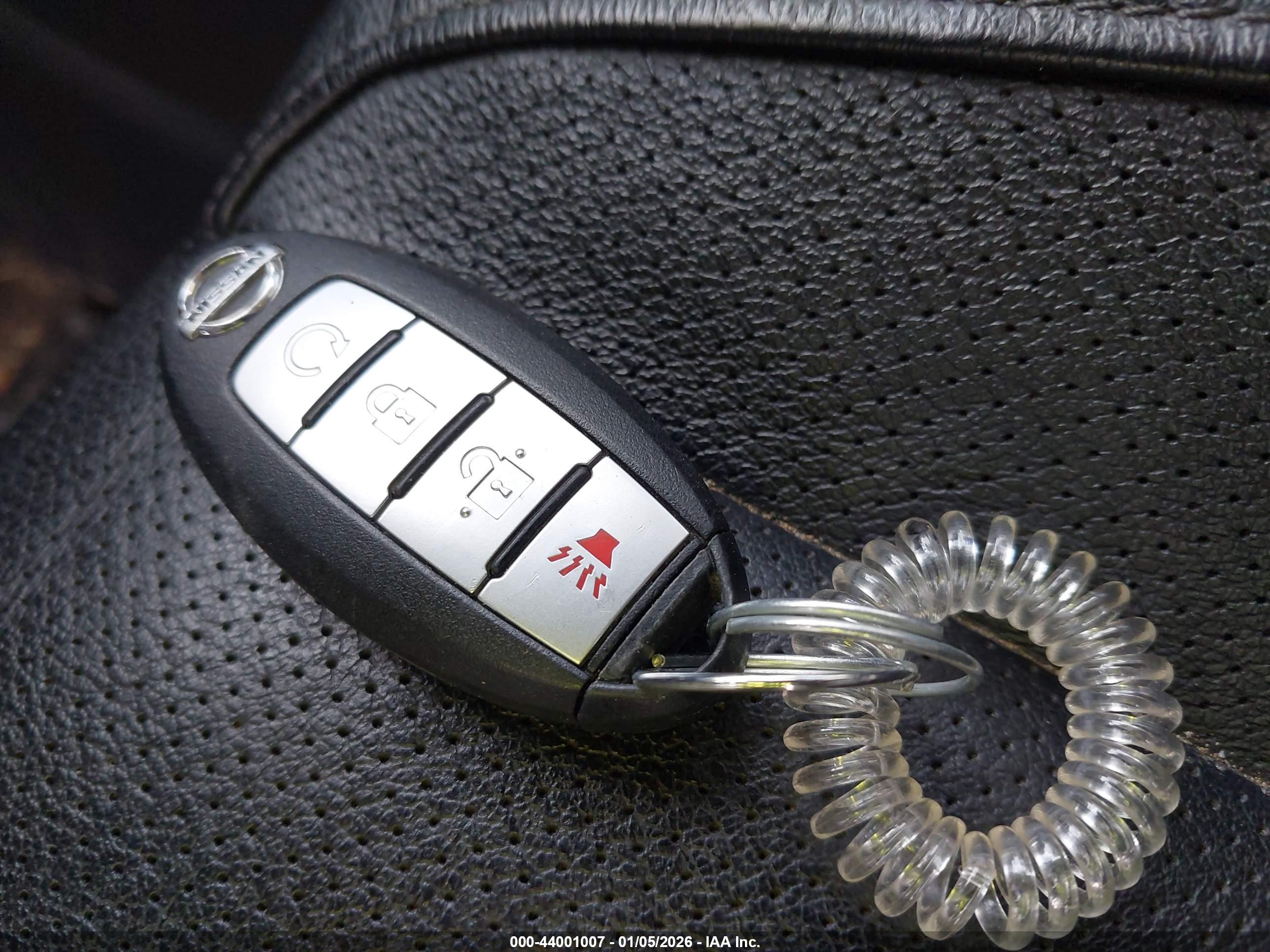 NISSAN ROGUE image 11