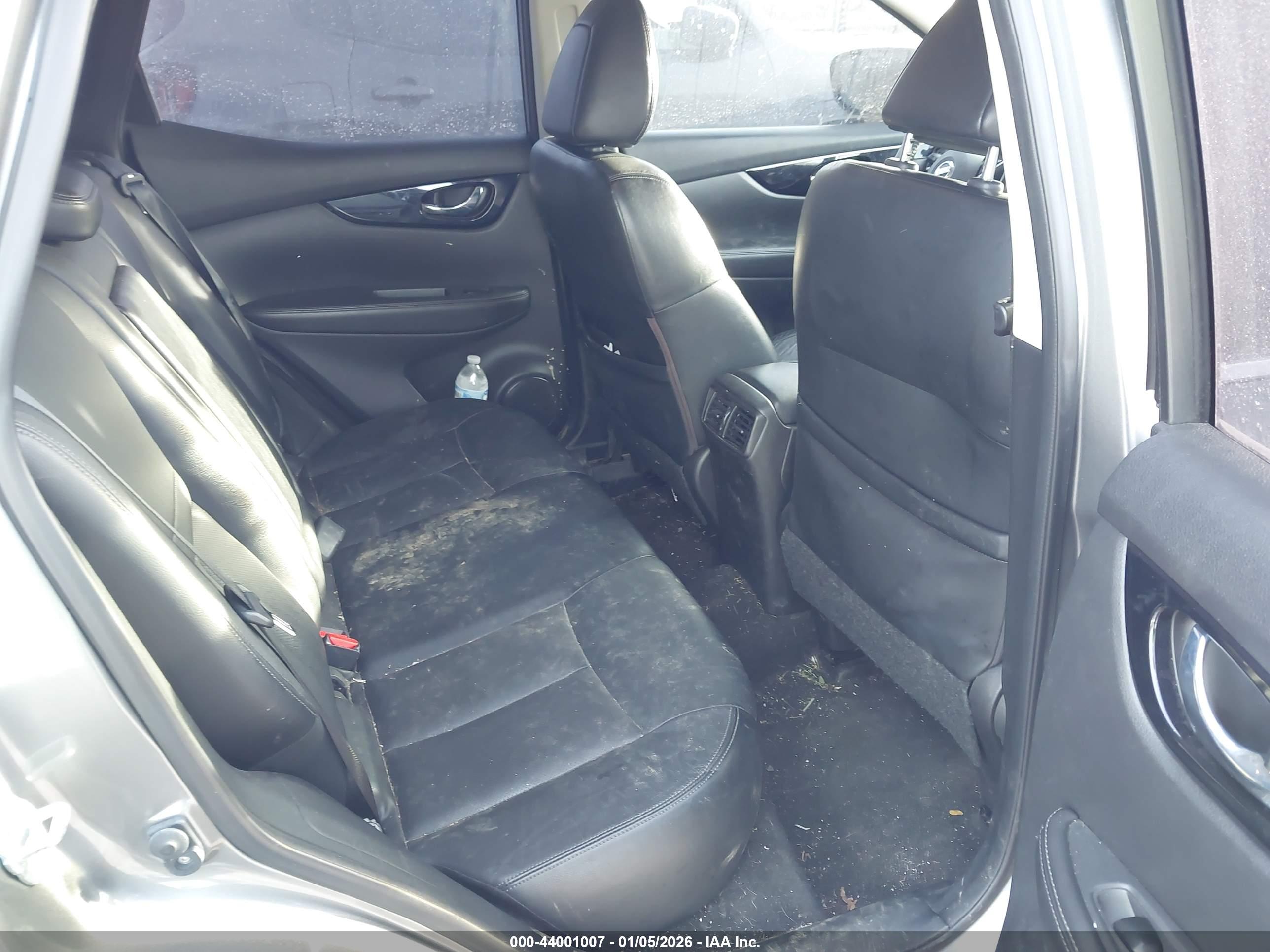 NISSAN ROGUE image 8