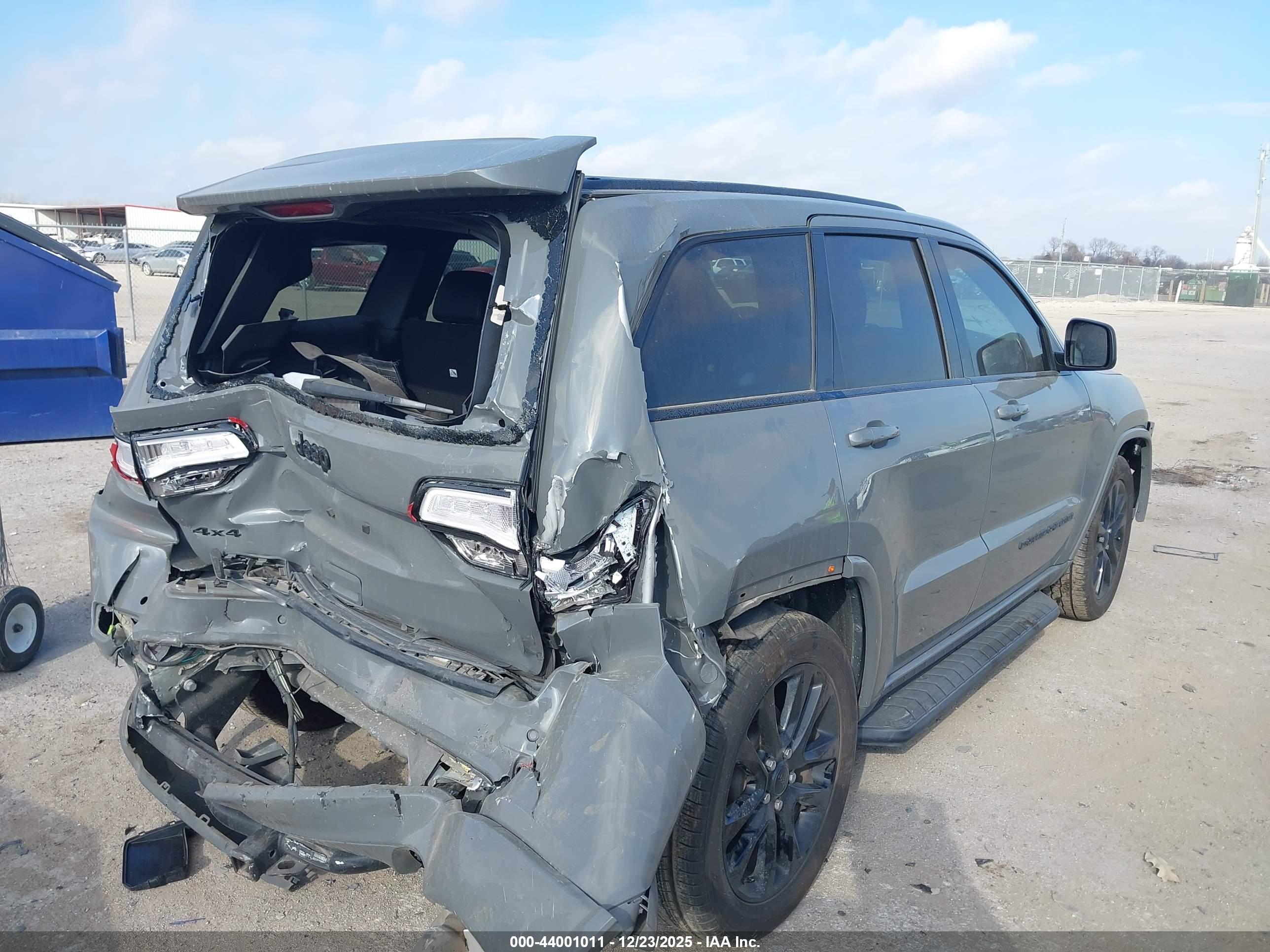 JEEP GRAND image 4