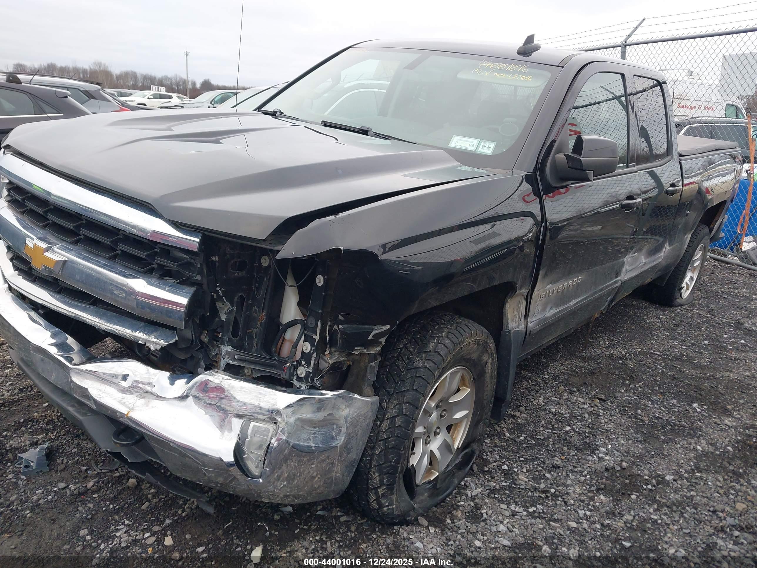 CHEVROLET SILVERADO image 2