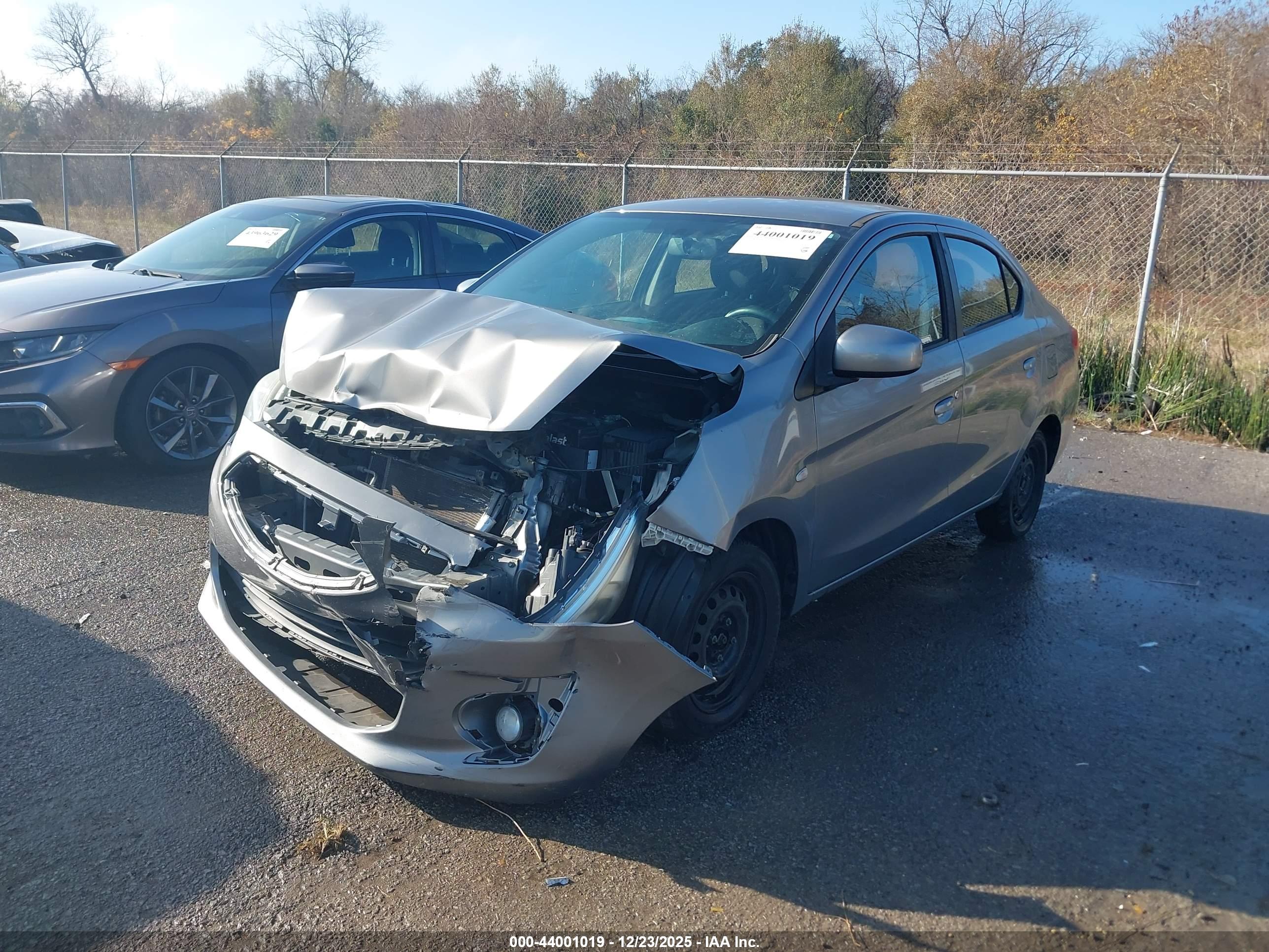 MITSUBISHI MIRAGE image 2