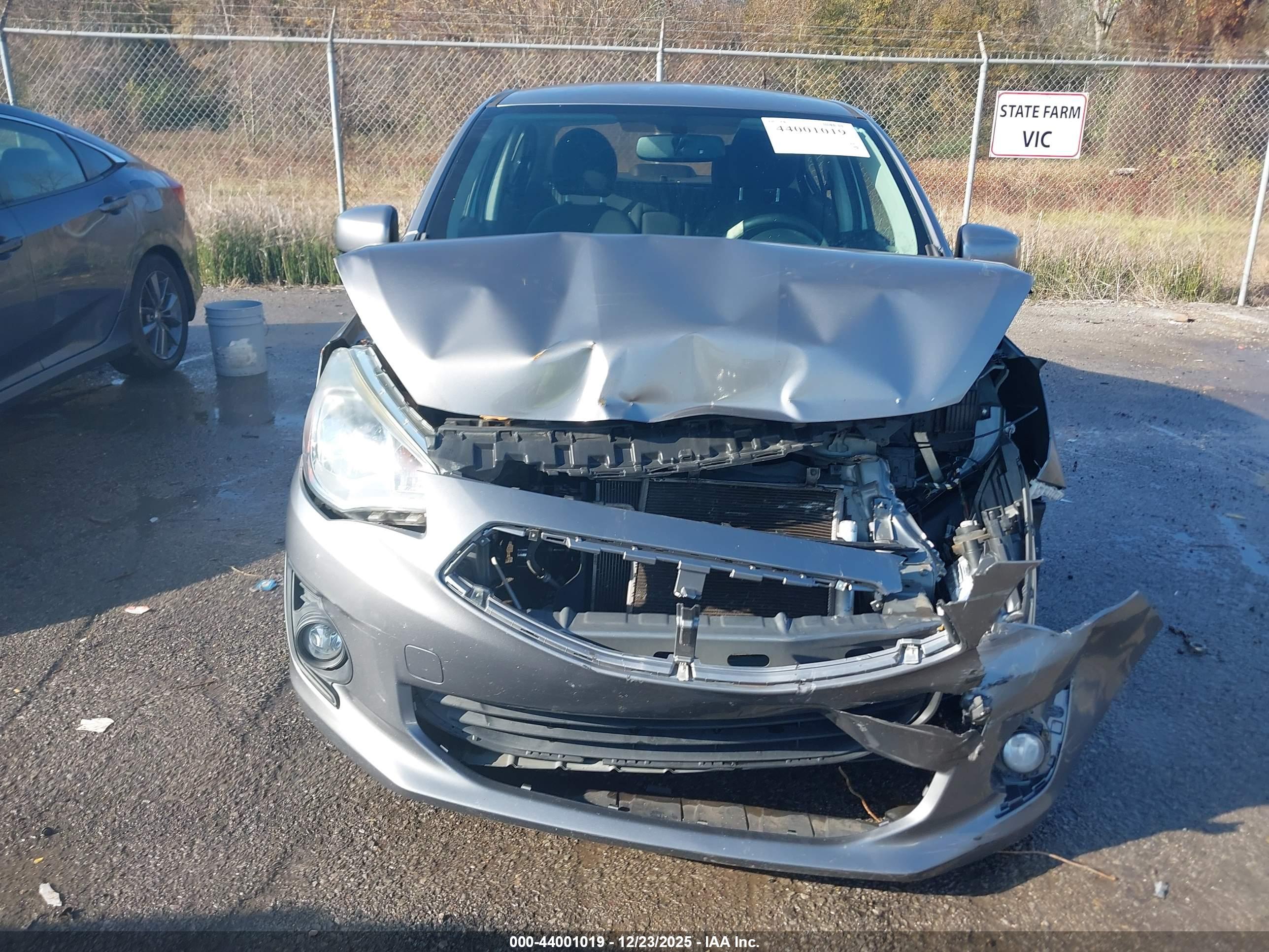 MITSUBISHI MIRAGE image 6