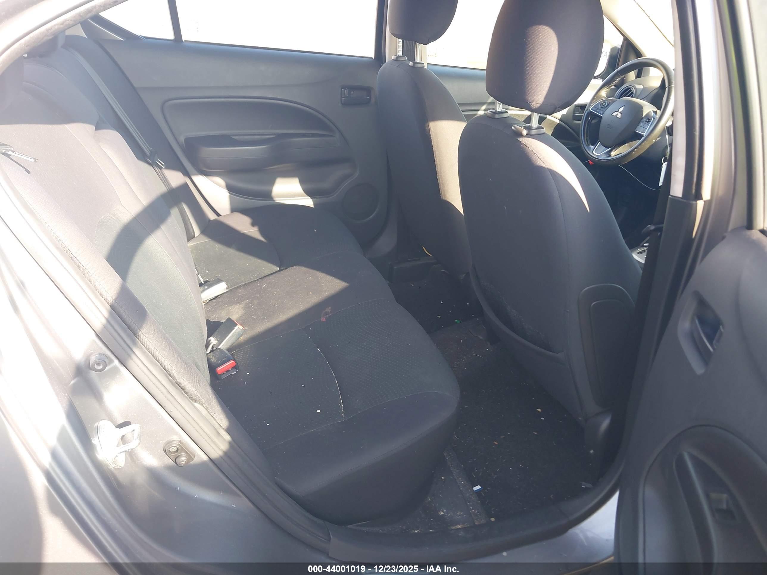 MITSUBISHI MIRAGE image 8