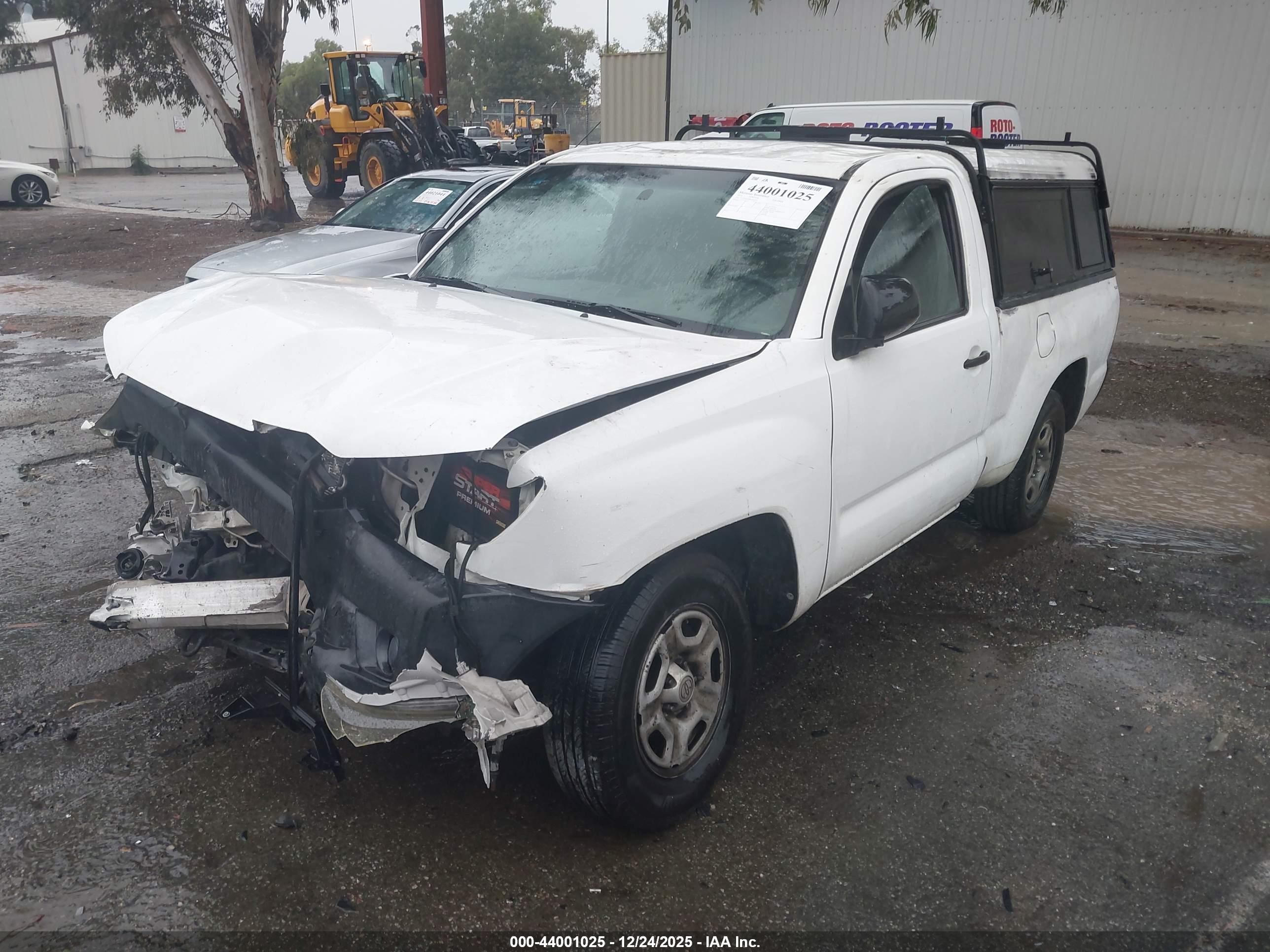 TOYOTA TACOMA image 2
