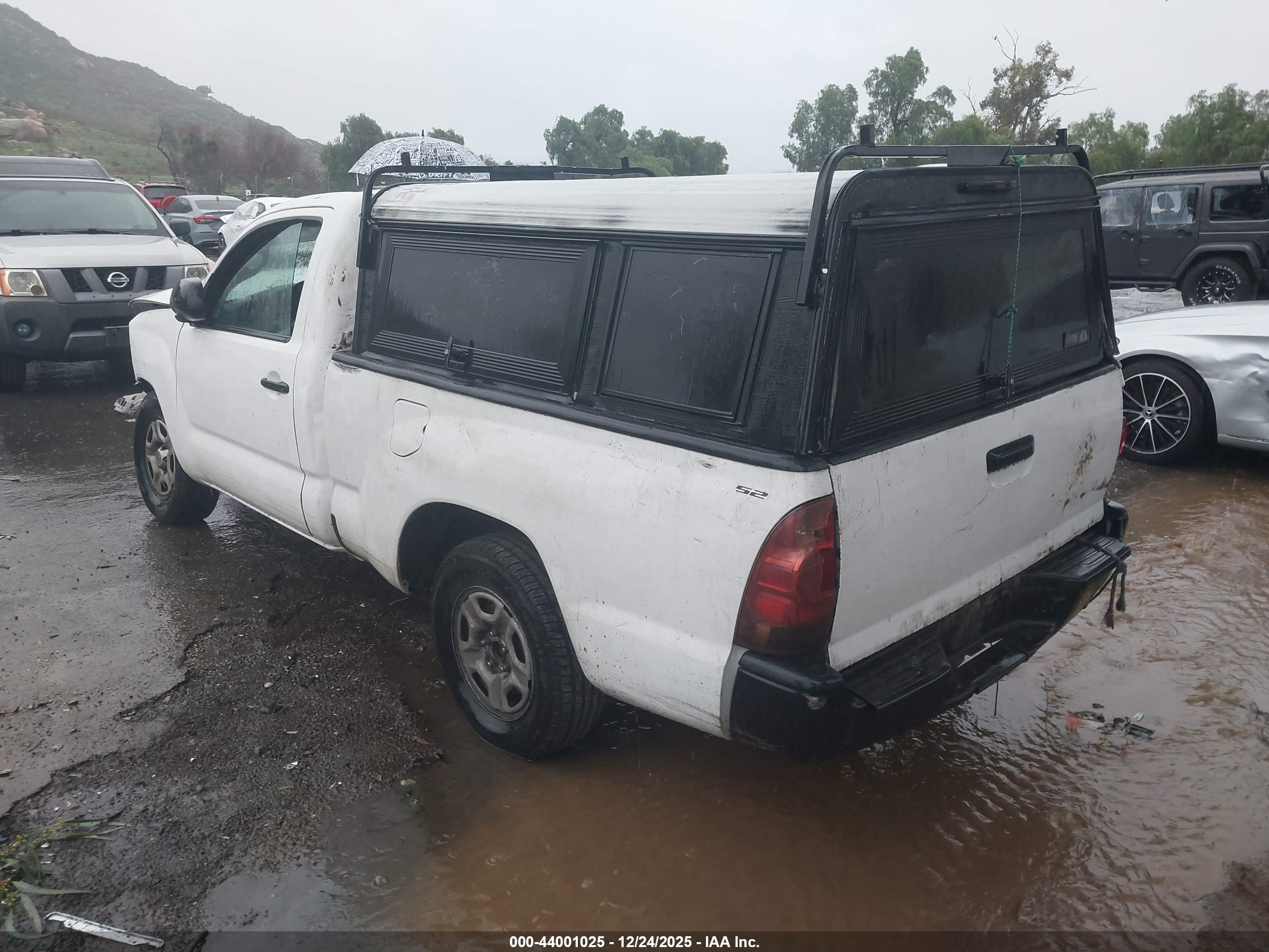 TOYOTA TACOMA image 3