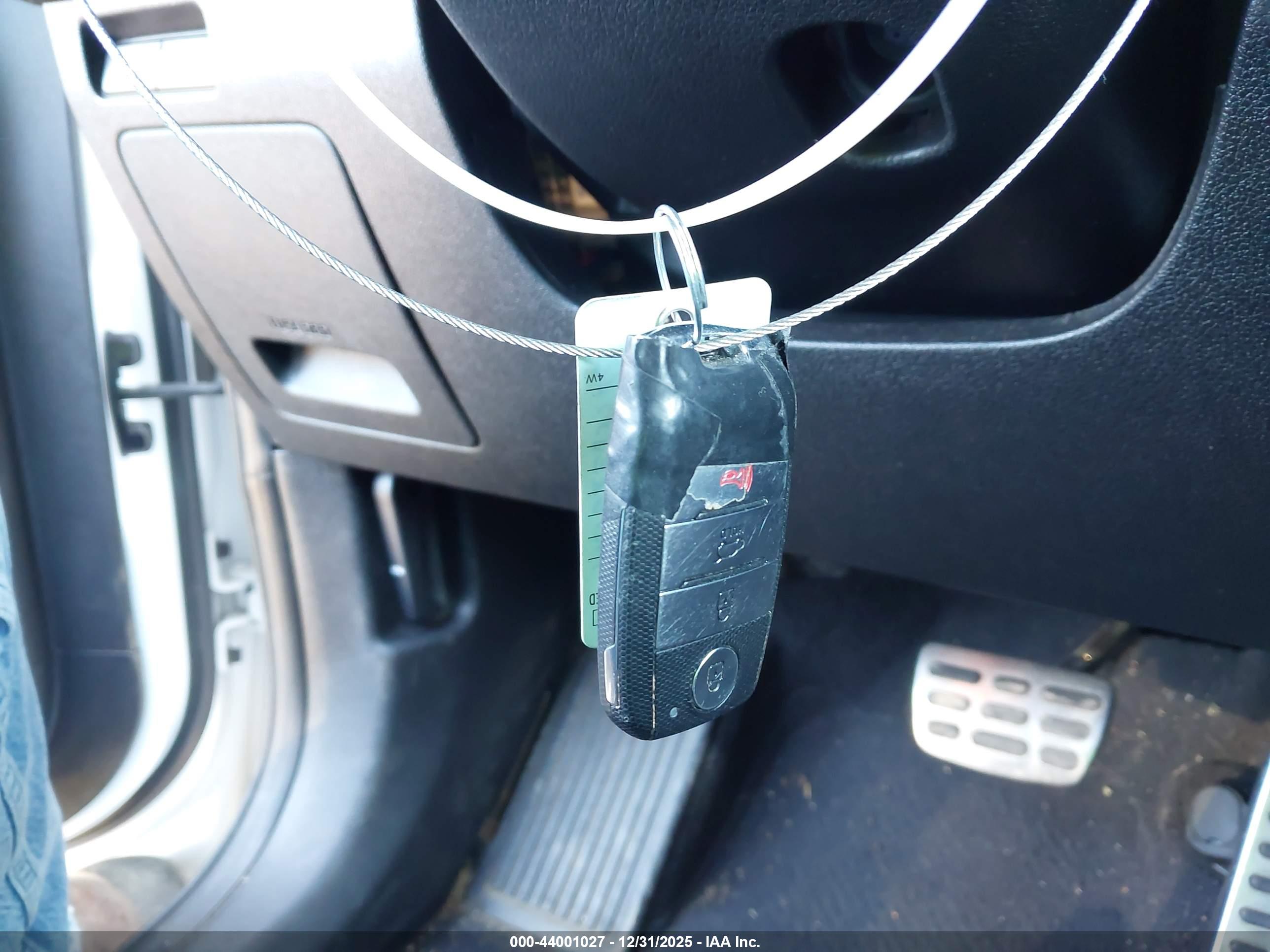 KIA SORENTO image 11
