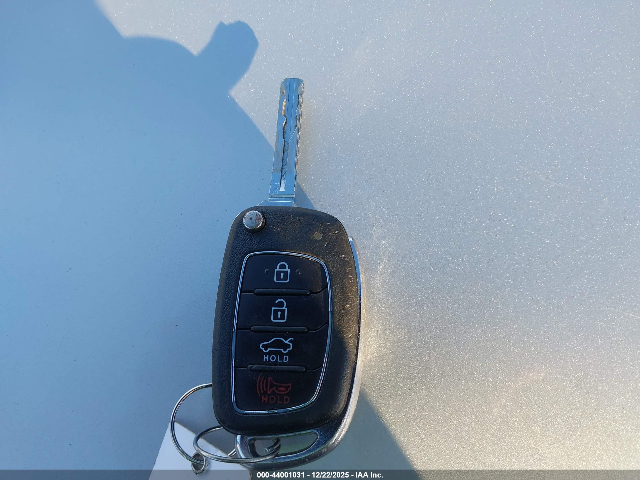 HYUNDAI SONATA image 11