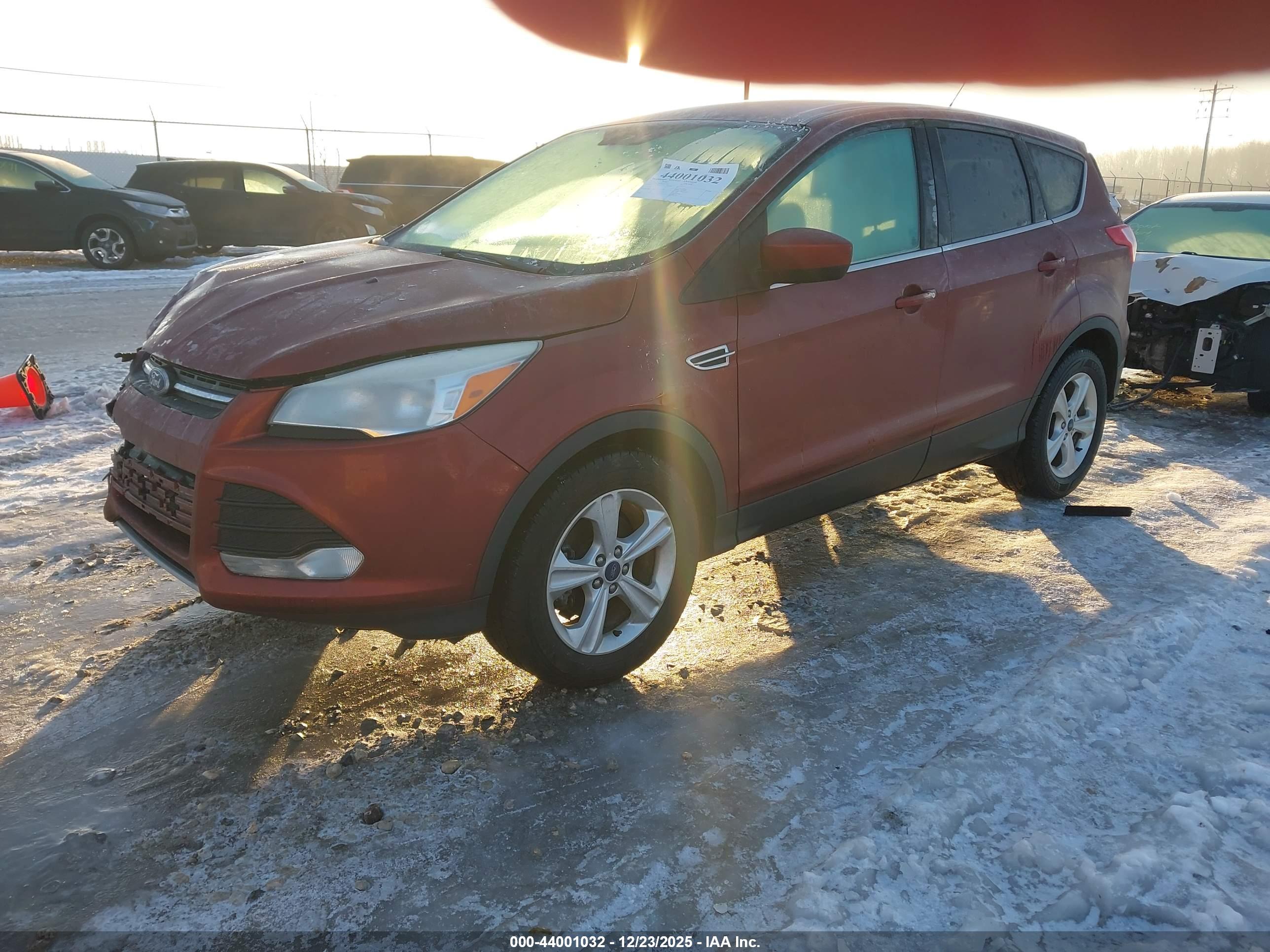 FORD ESCAPE image 2