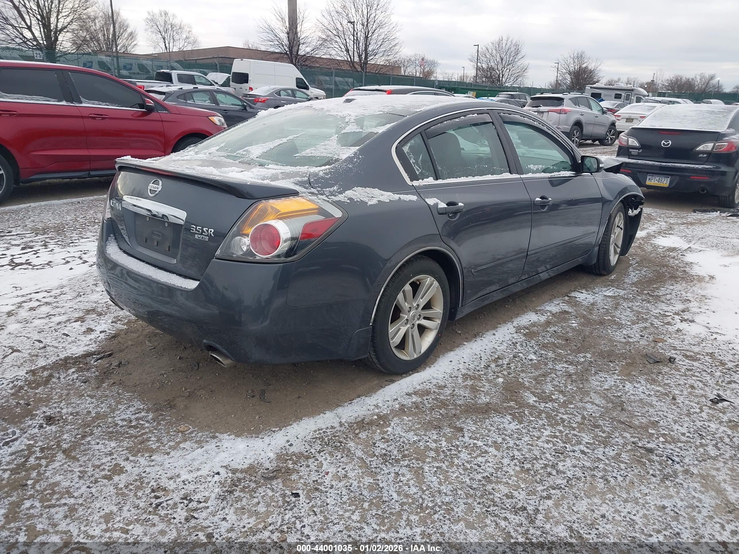 NISSAN ALTIMA image 4