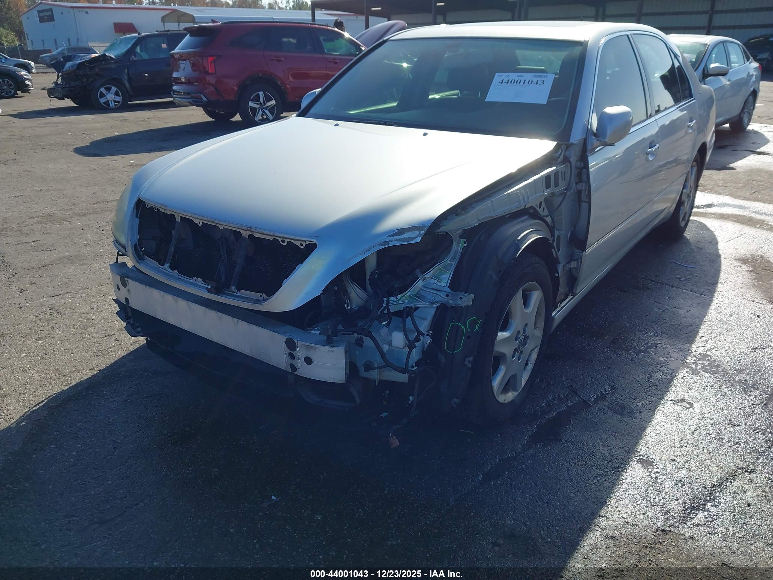 LEXUS LS image 6