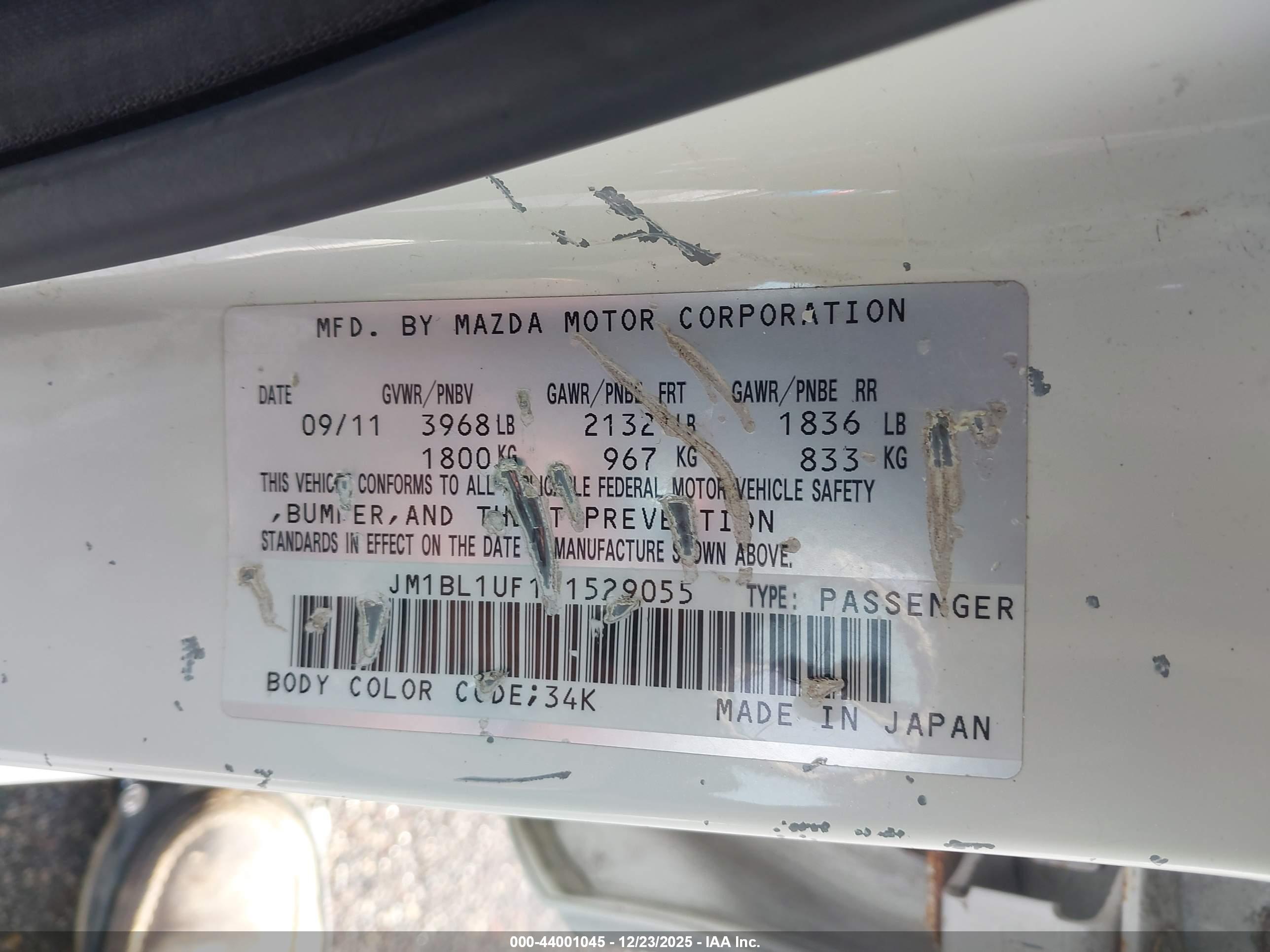 MAZDA MAZDA3 image 9