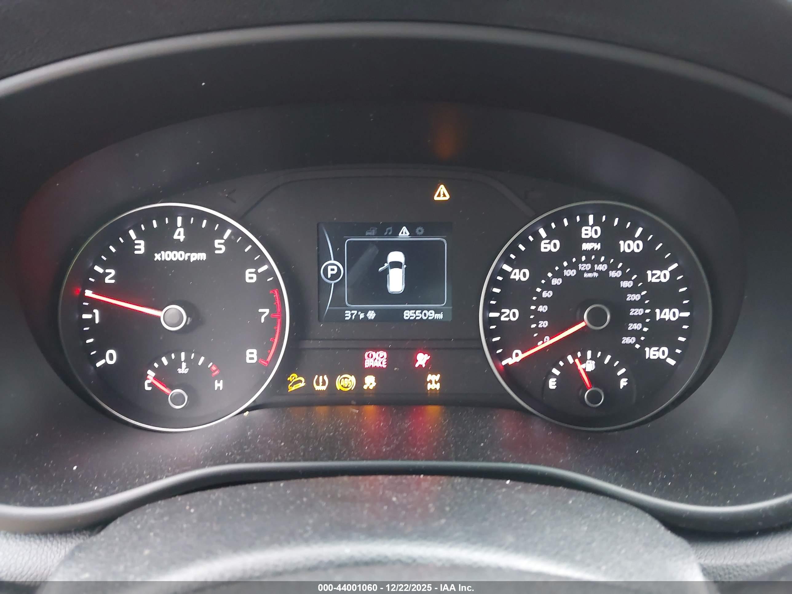 KIA SPORTAGE image 7