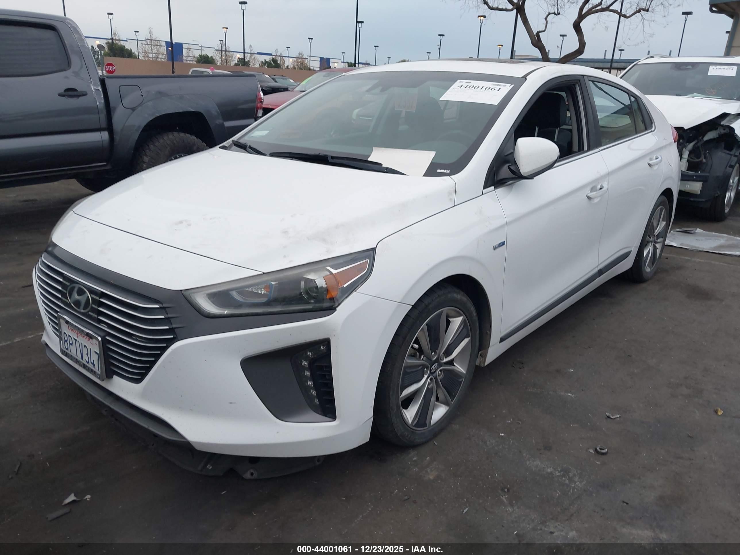 HYUNDAI IONIQ image 2
