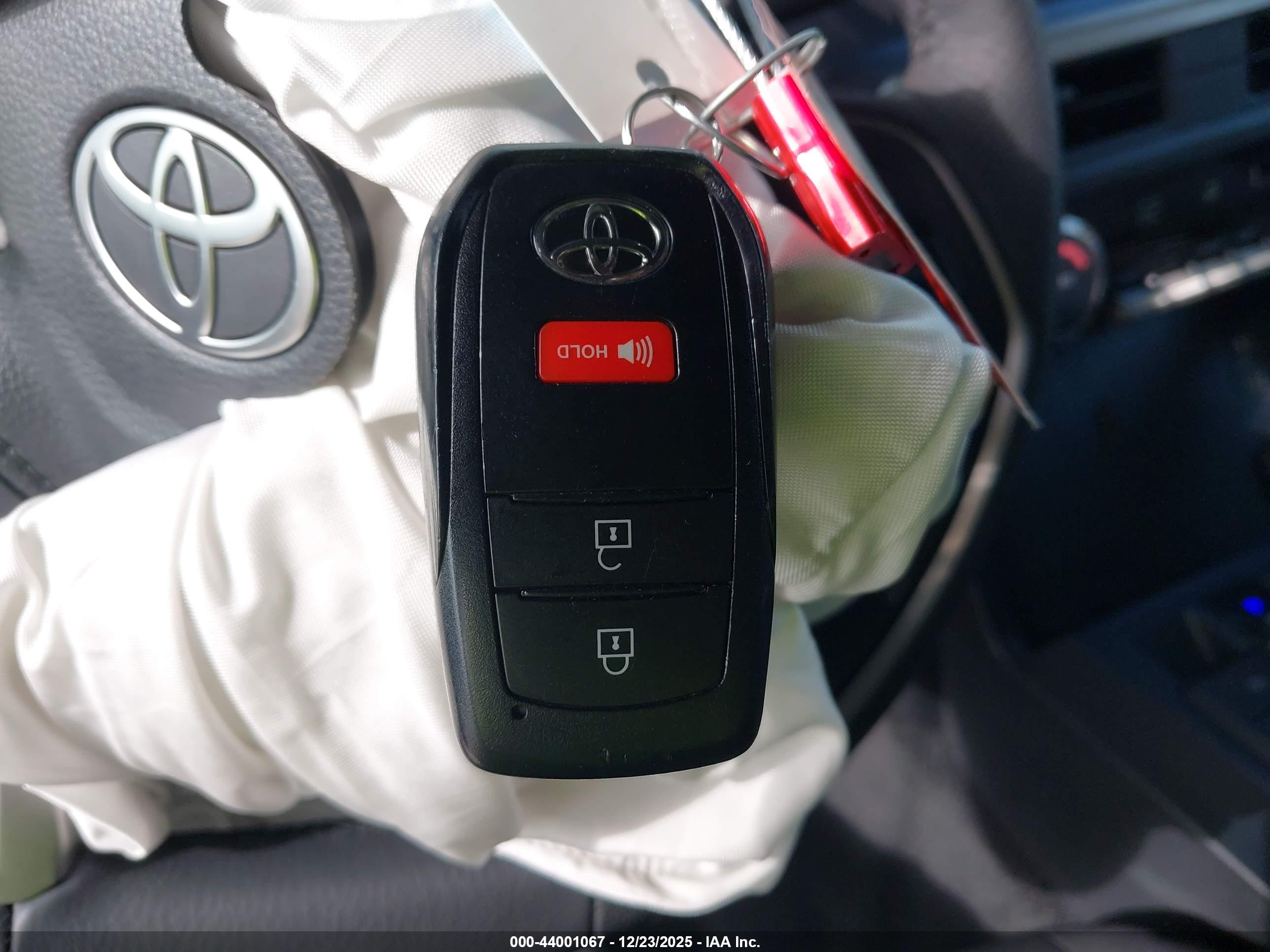 TOYOTA TACOMA image 11