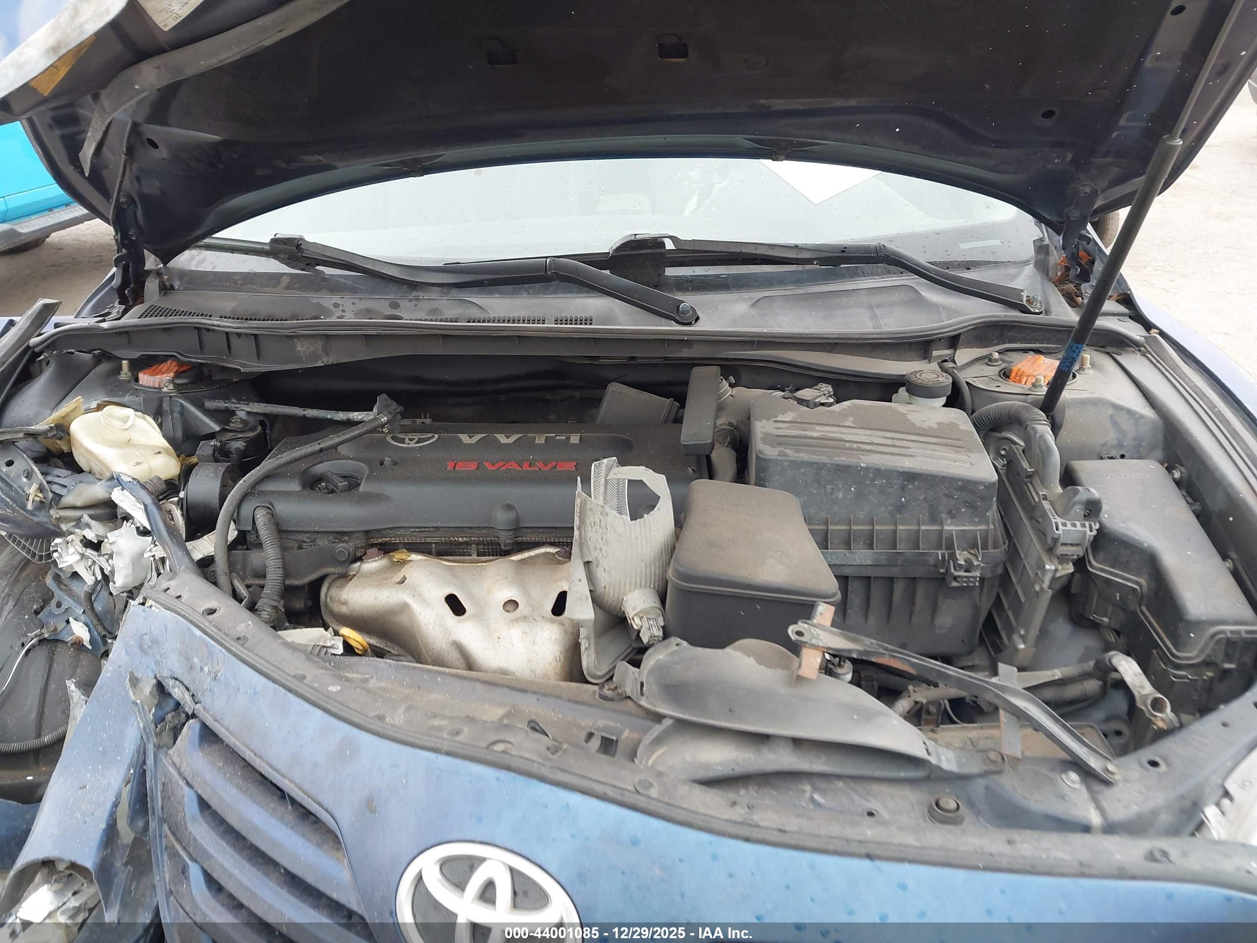 TOYOTA CAMRY image 10