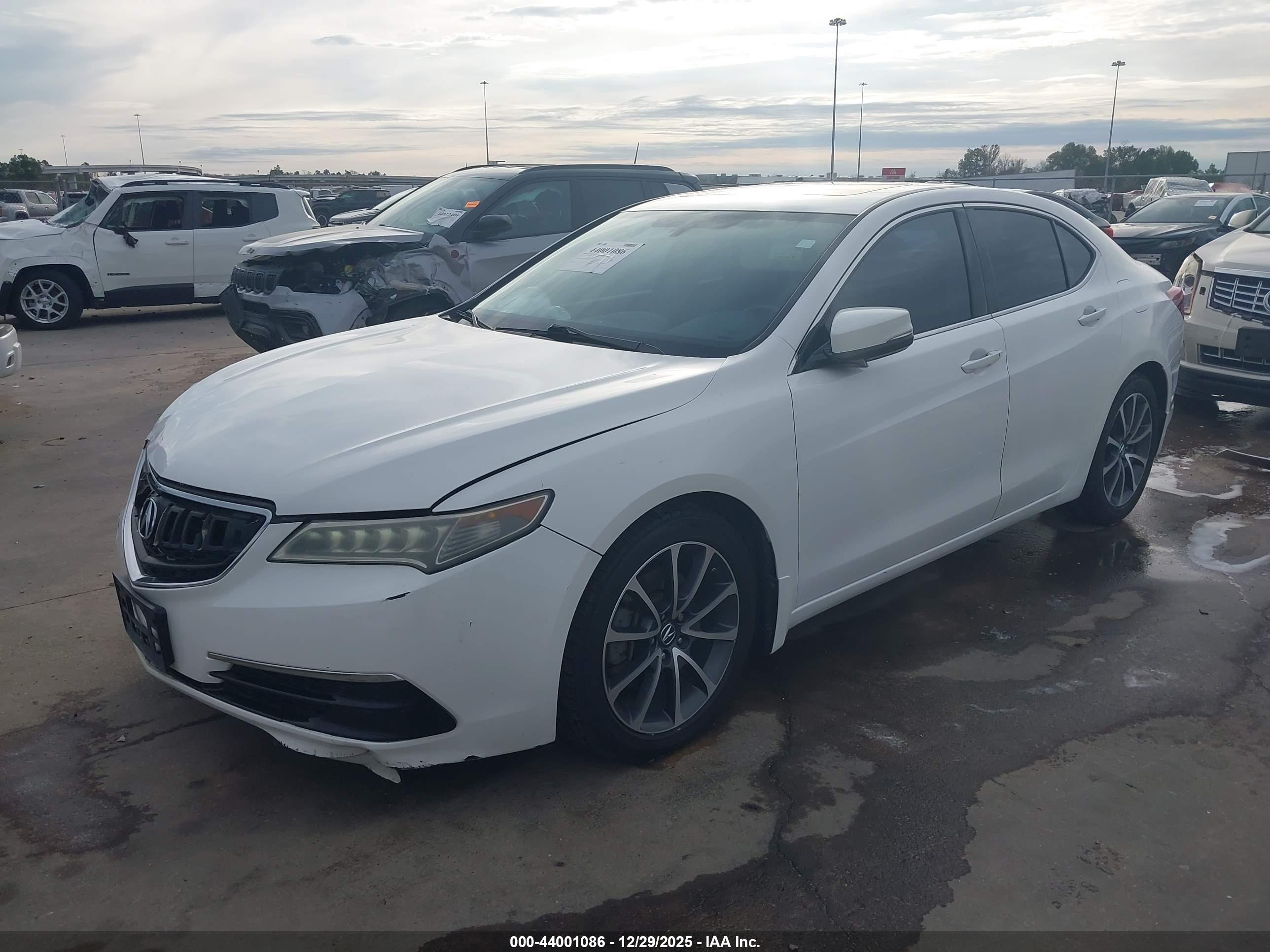 ACURA TLX image 2