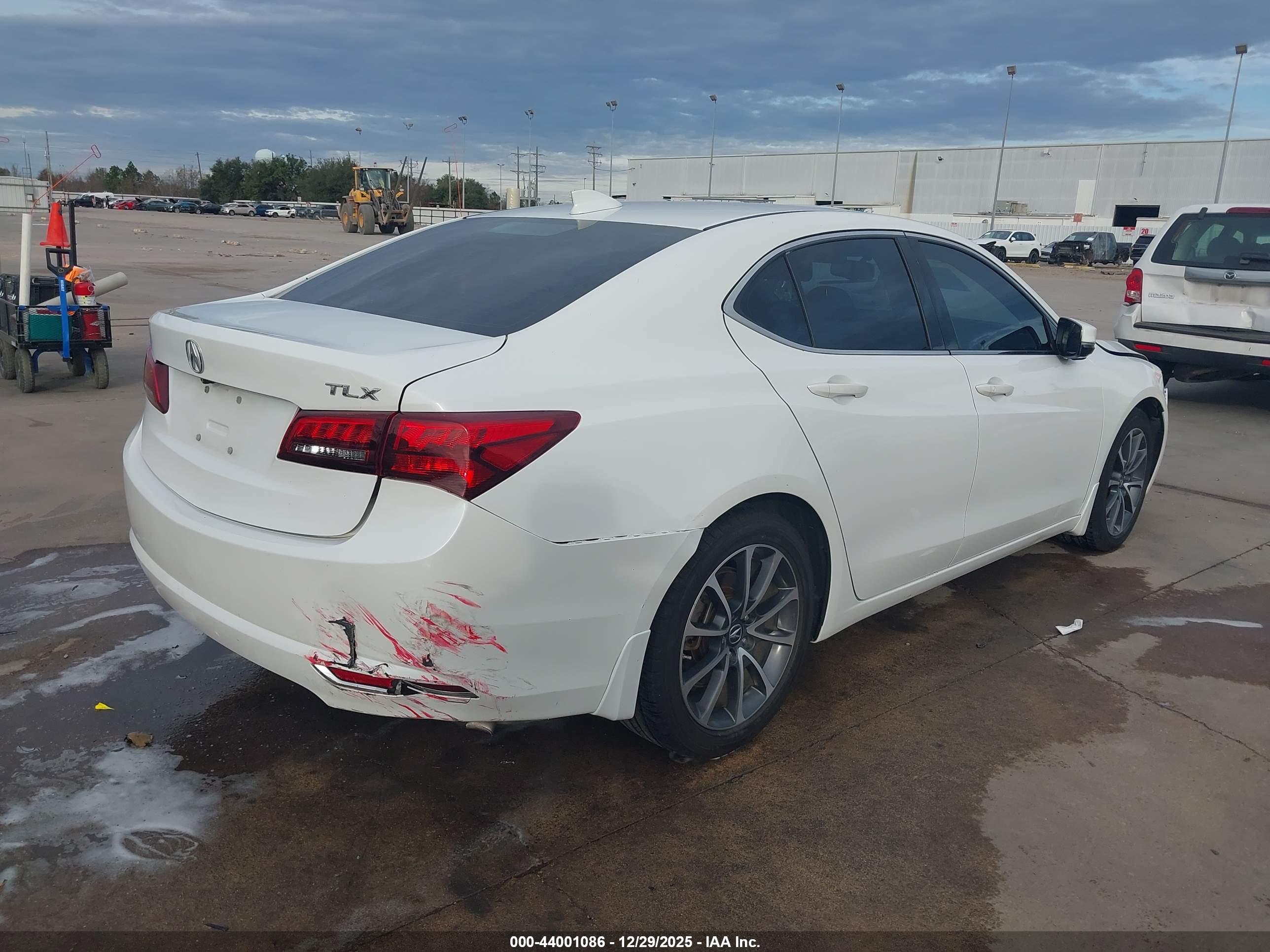 ACURA TLX image 4