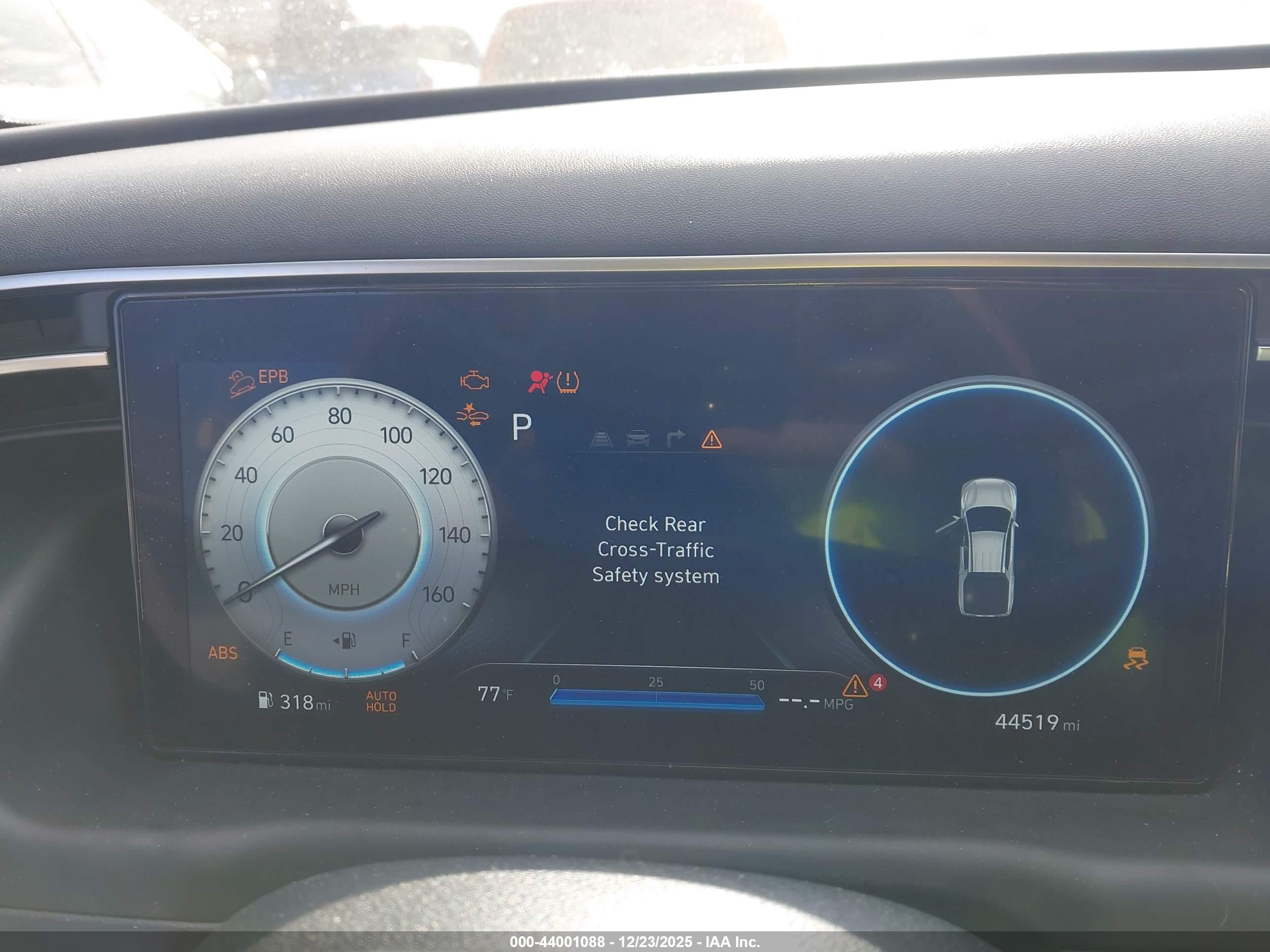 HYUNDAI SANTA image 7
