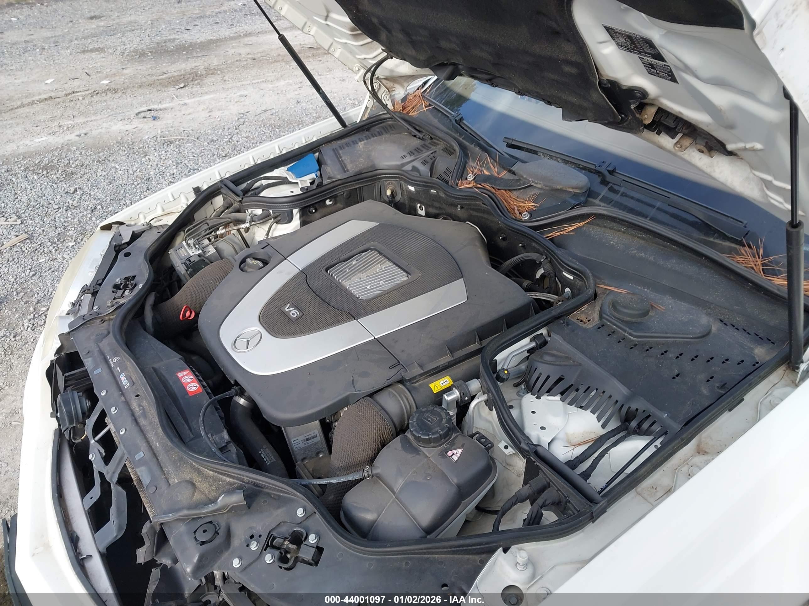 MERCEDES-BENZ E image 10
