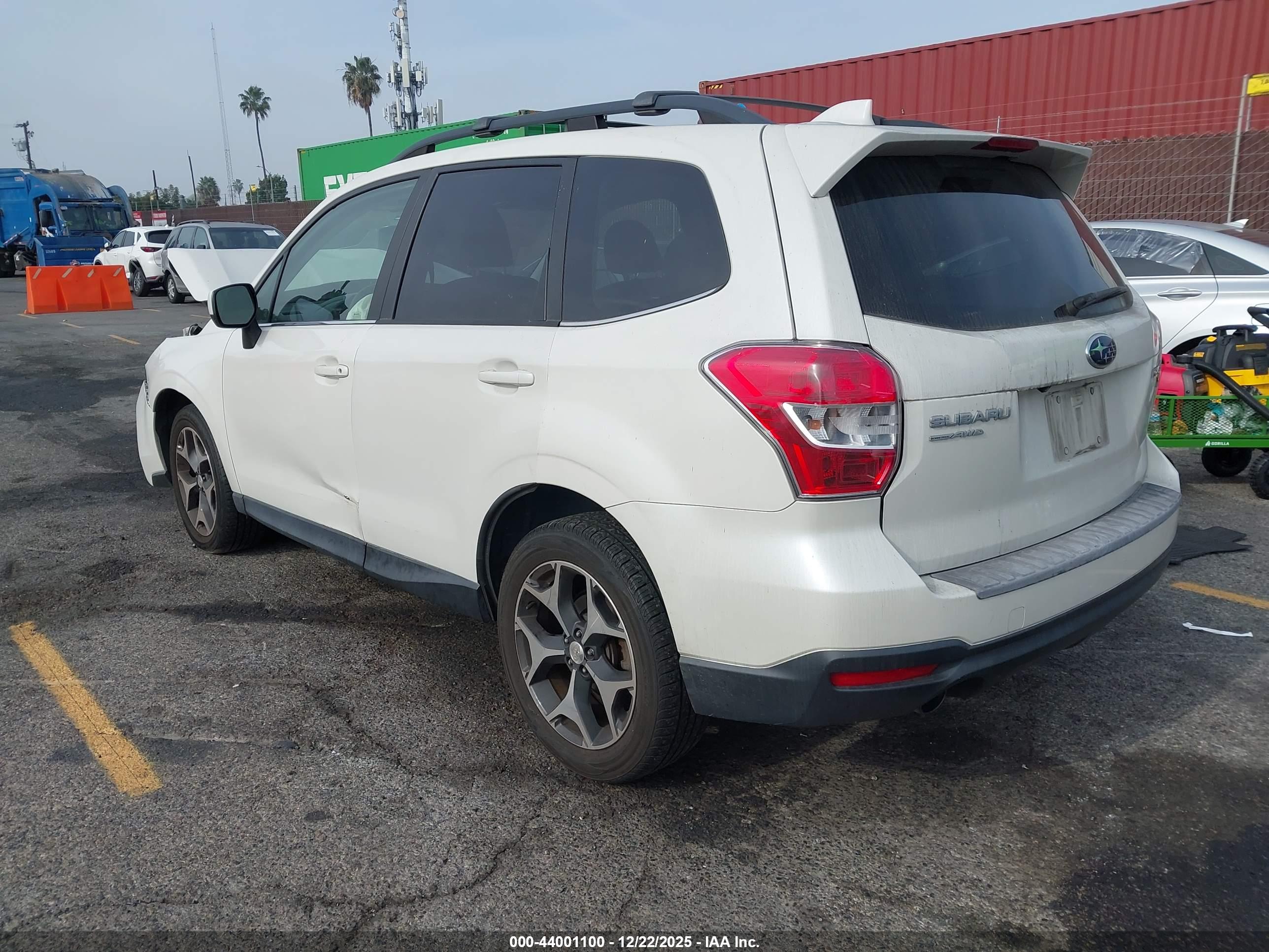 SUBARU FORESTER image 3
