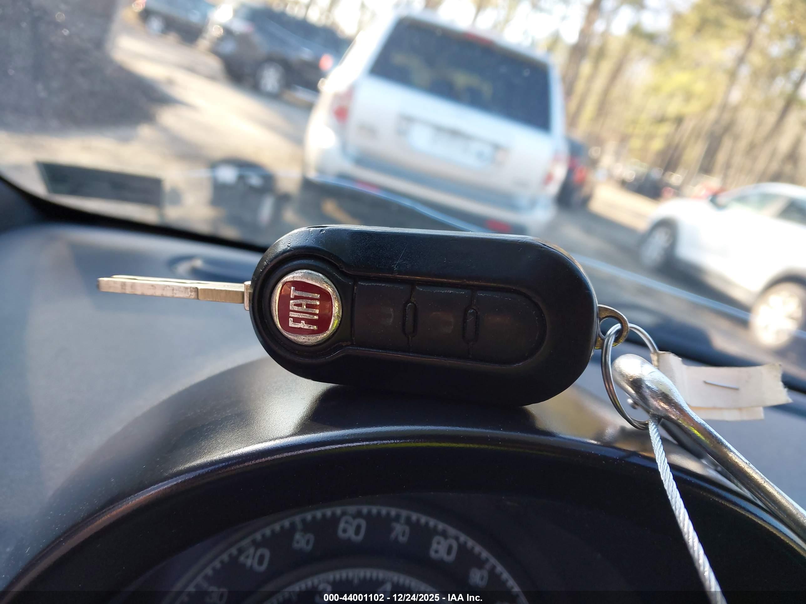FIAT 500 image 11