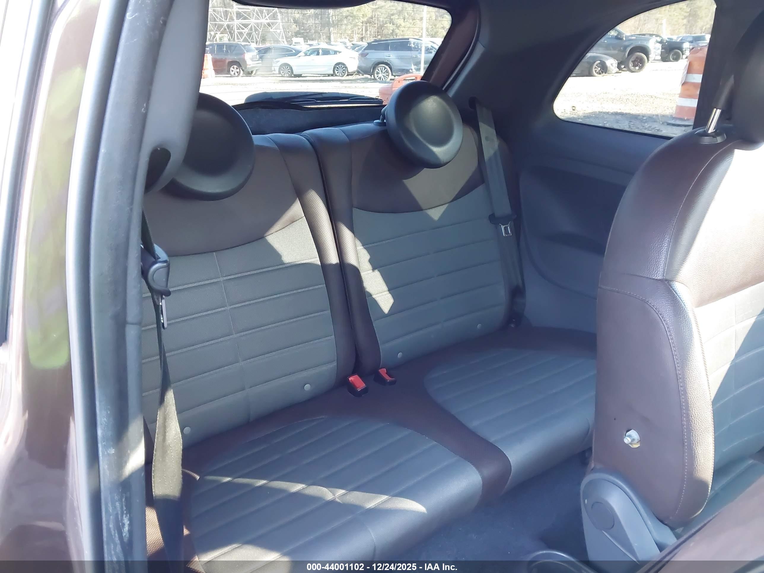 FIAT 500 image 8