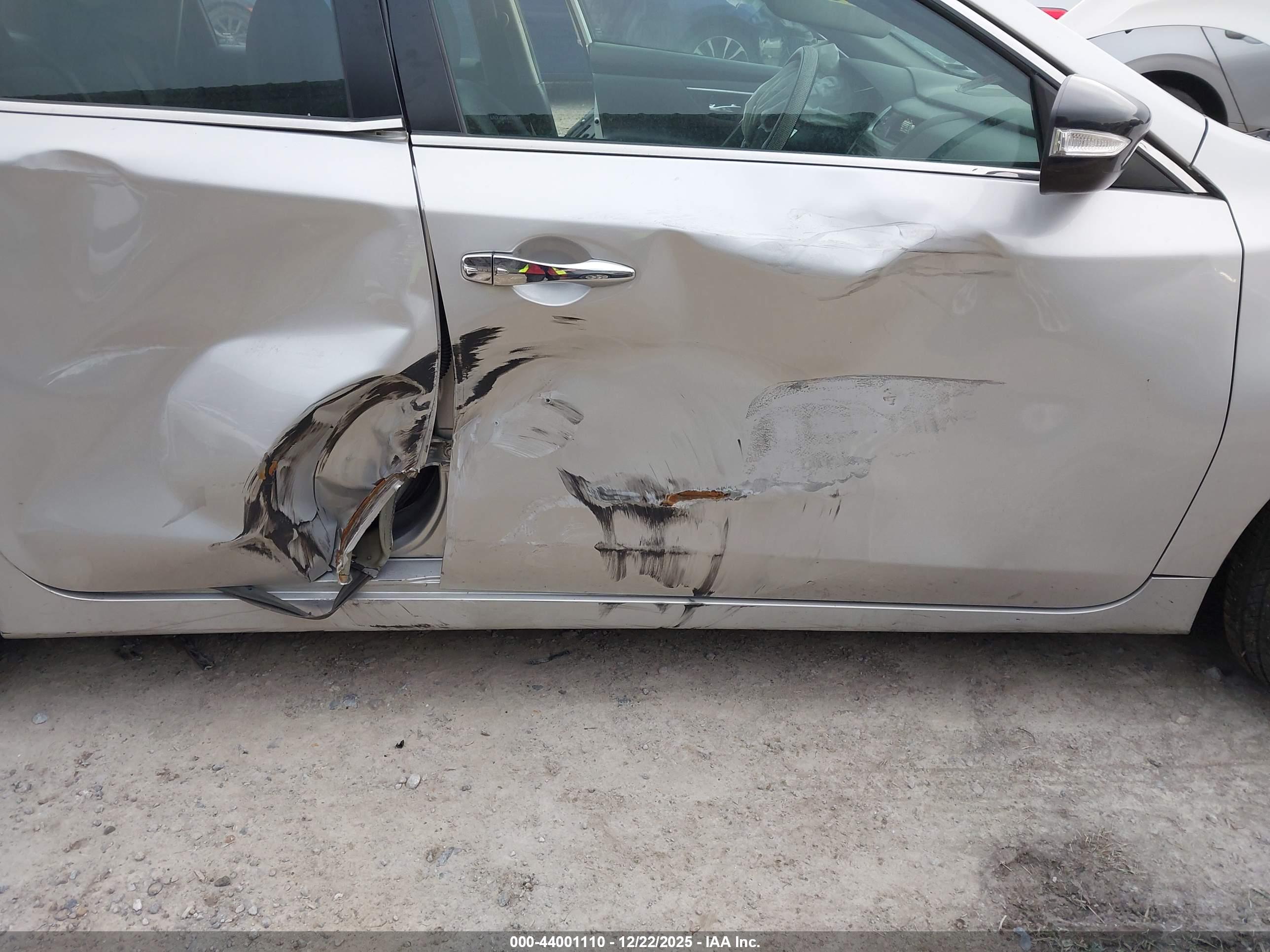 NISSAN ALTIMA image 6