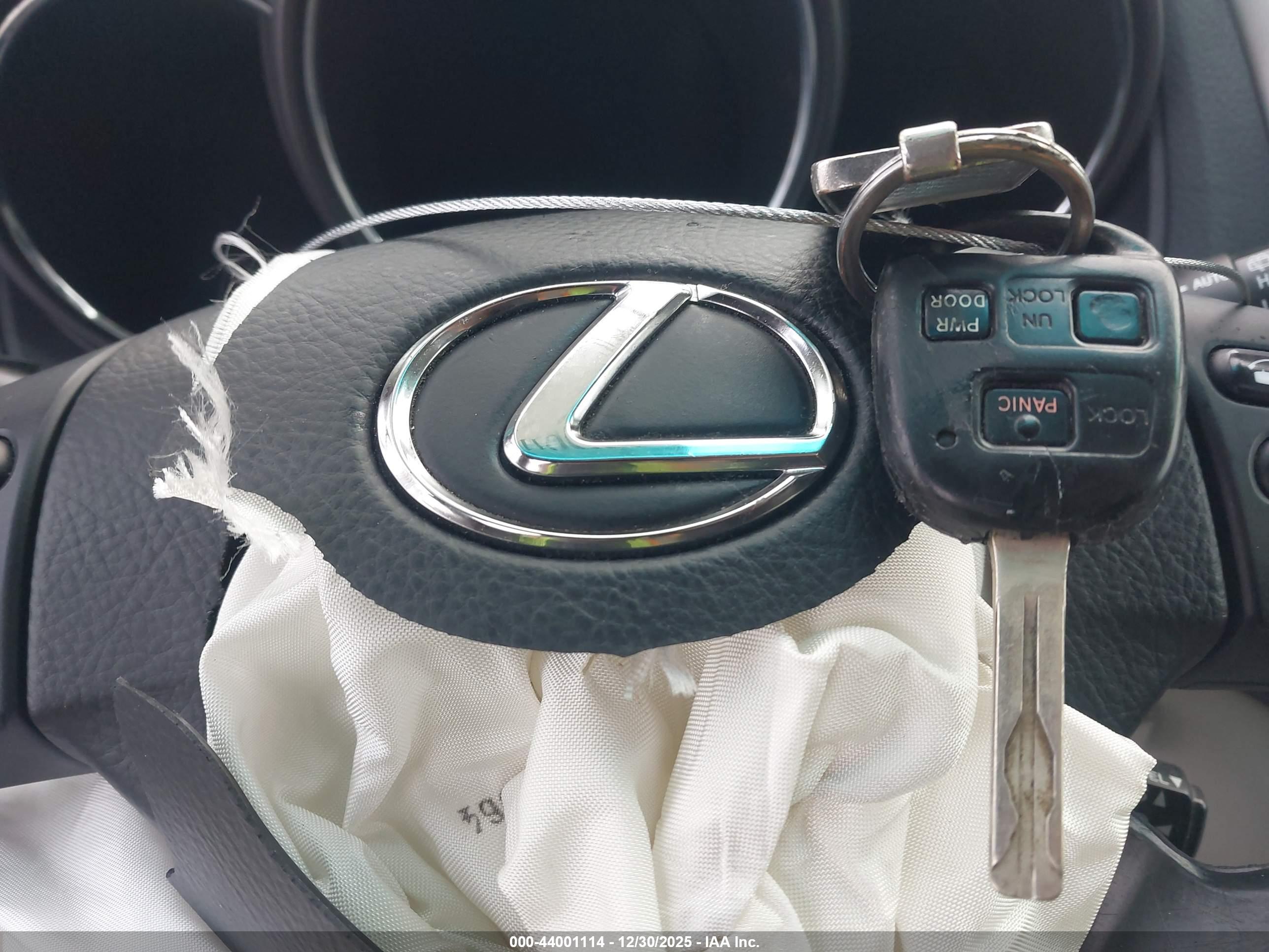 LEXUS RX image 11