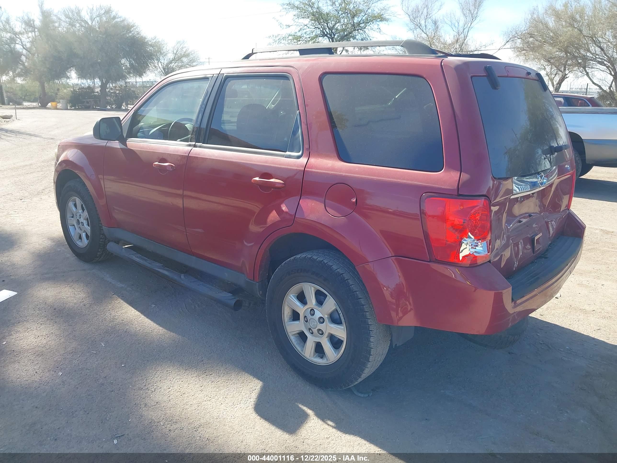 MAZDA TRIBUTE image 3