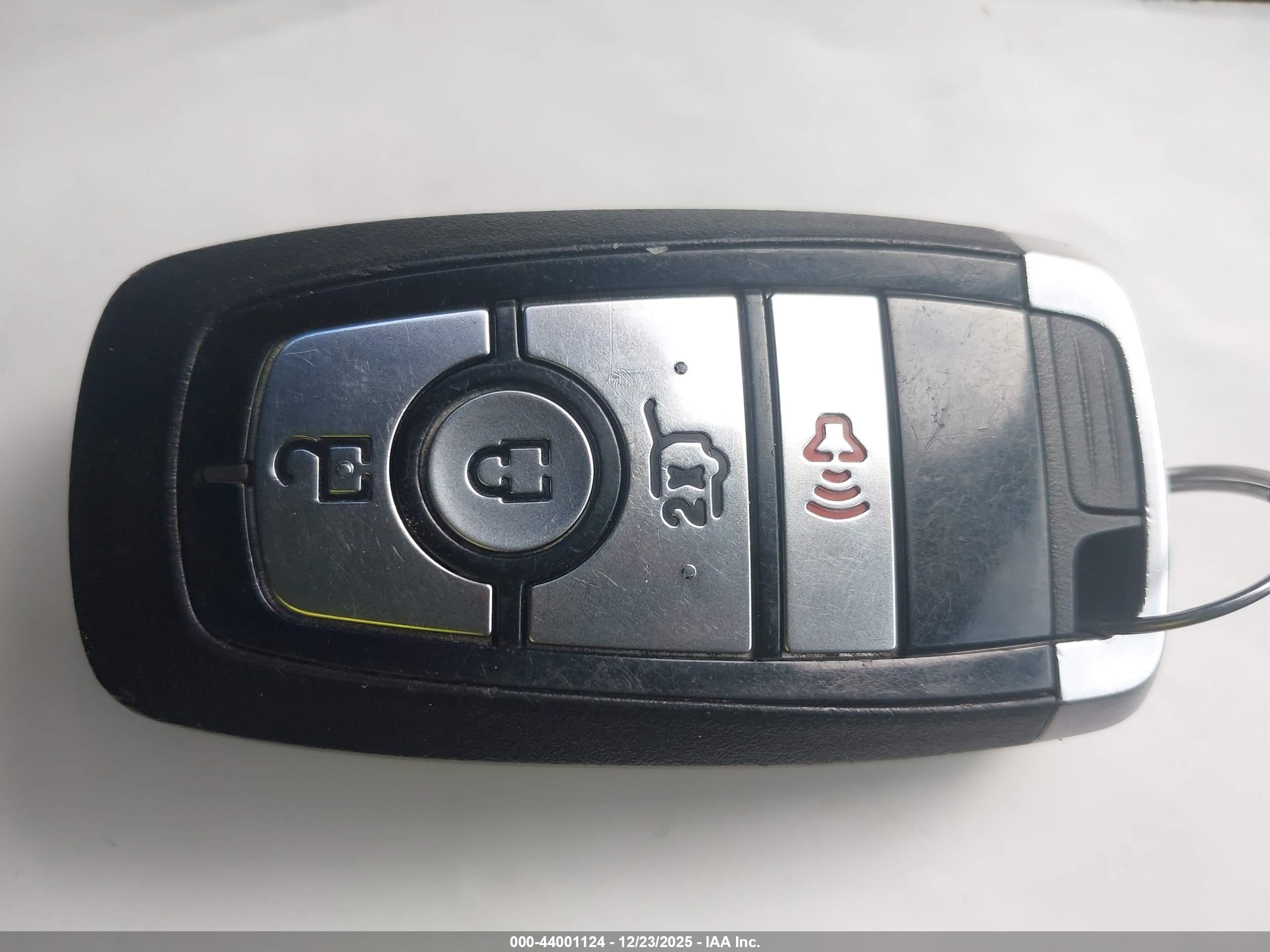 FORD ESCAPE image 11