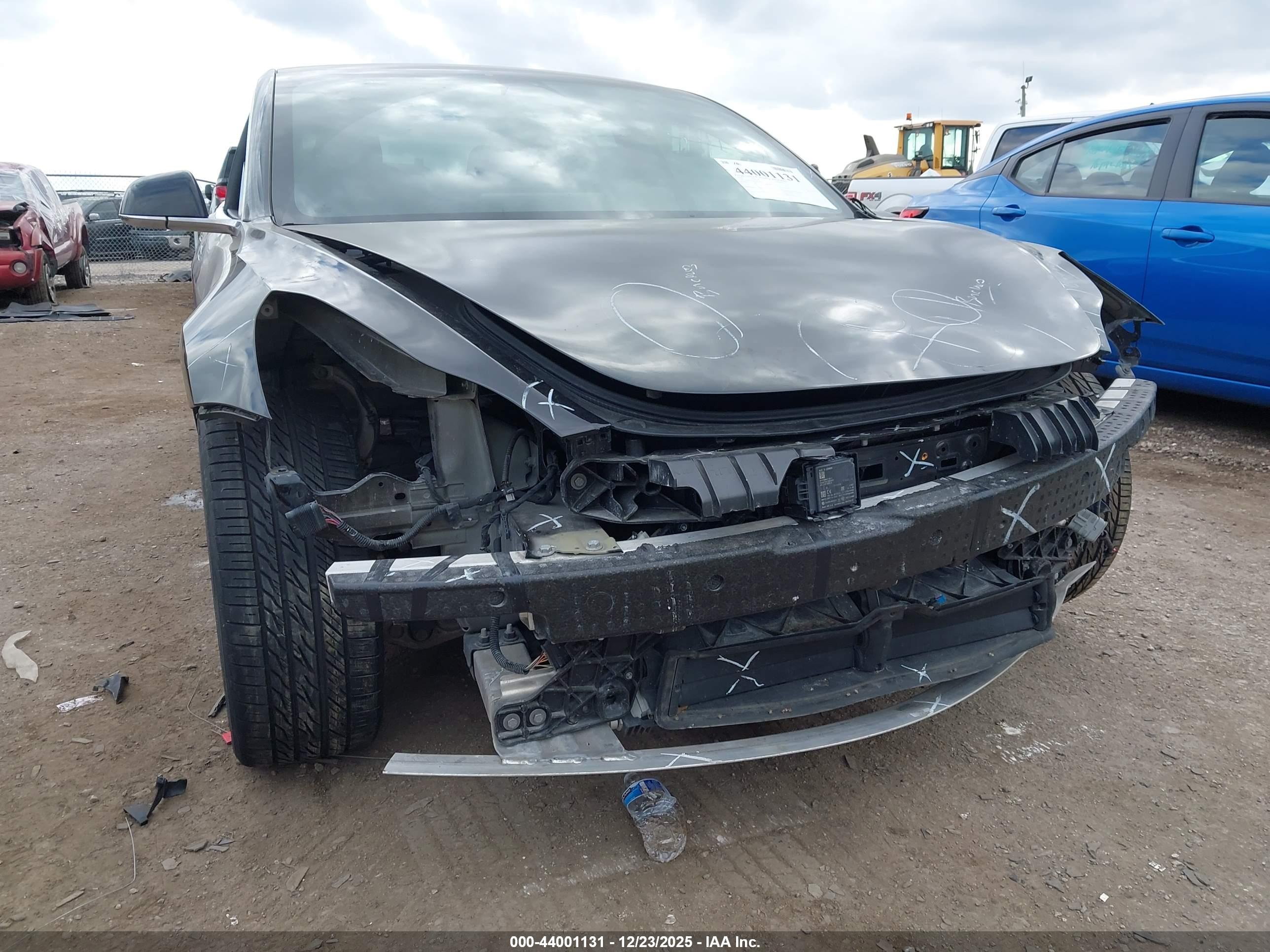 TESLA MODEL image 6