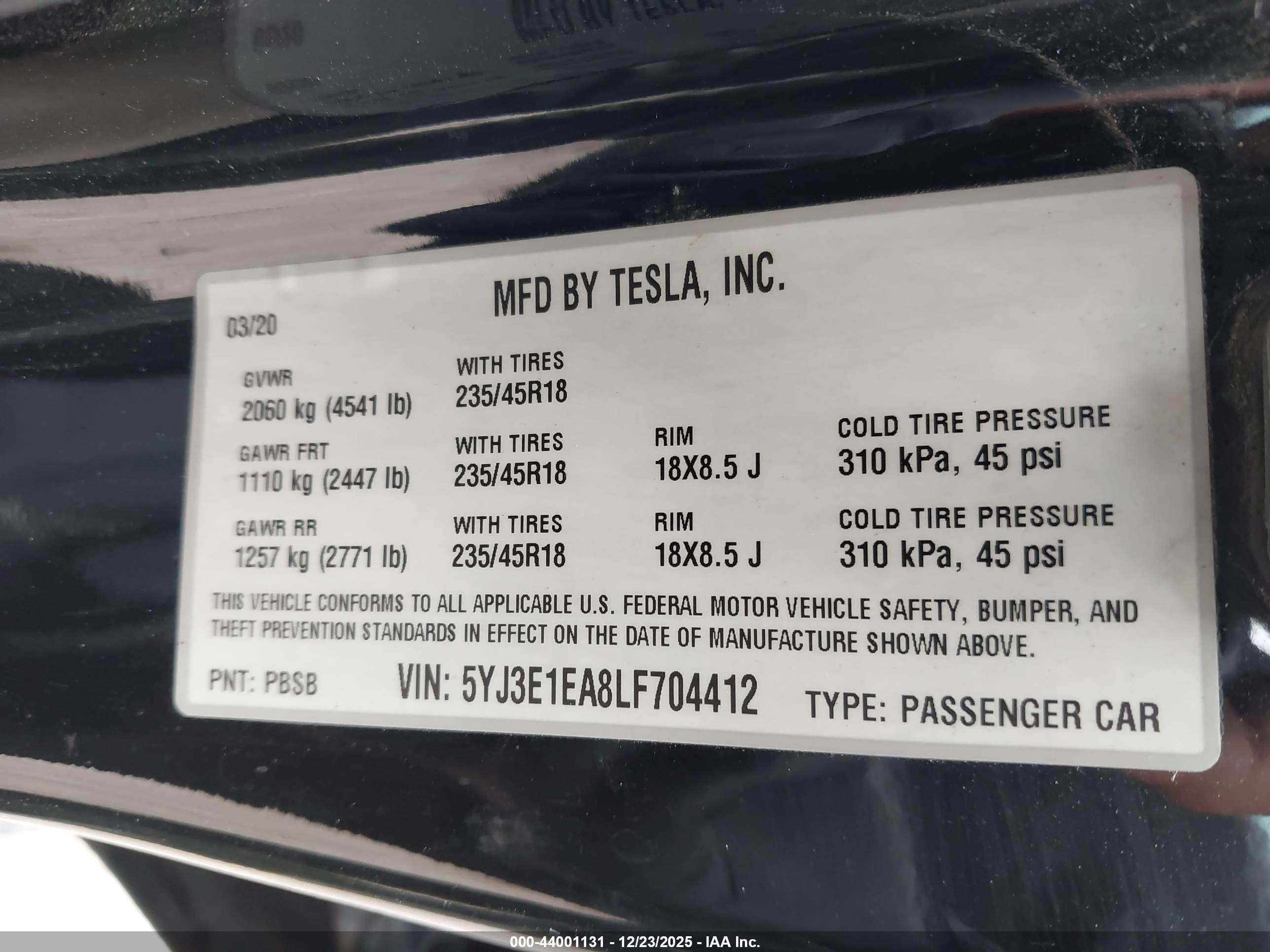 TESLA MODEL image 9