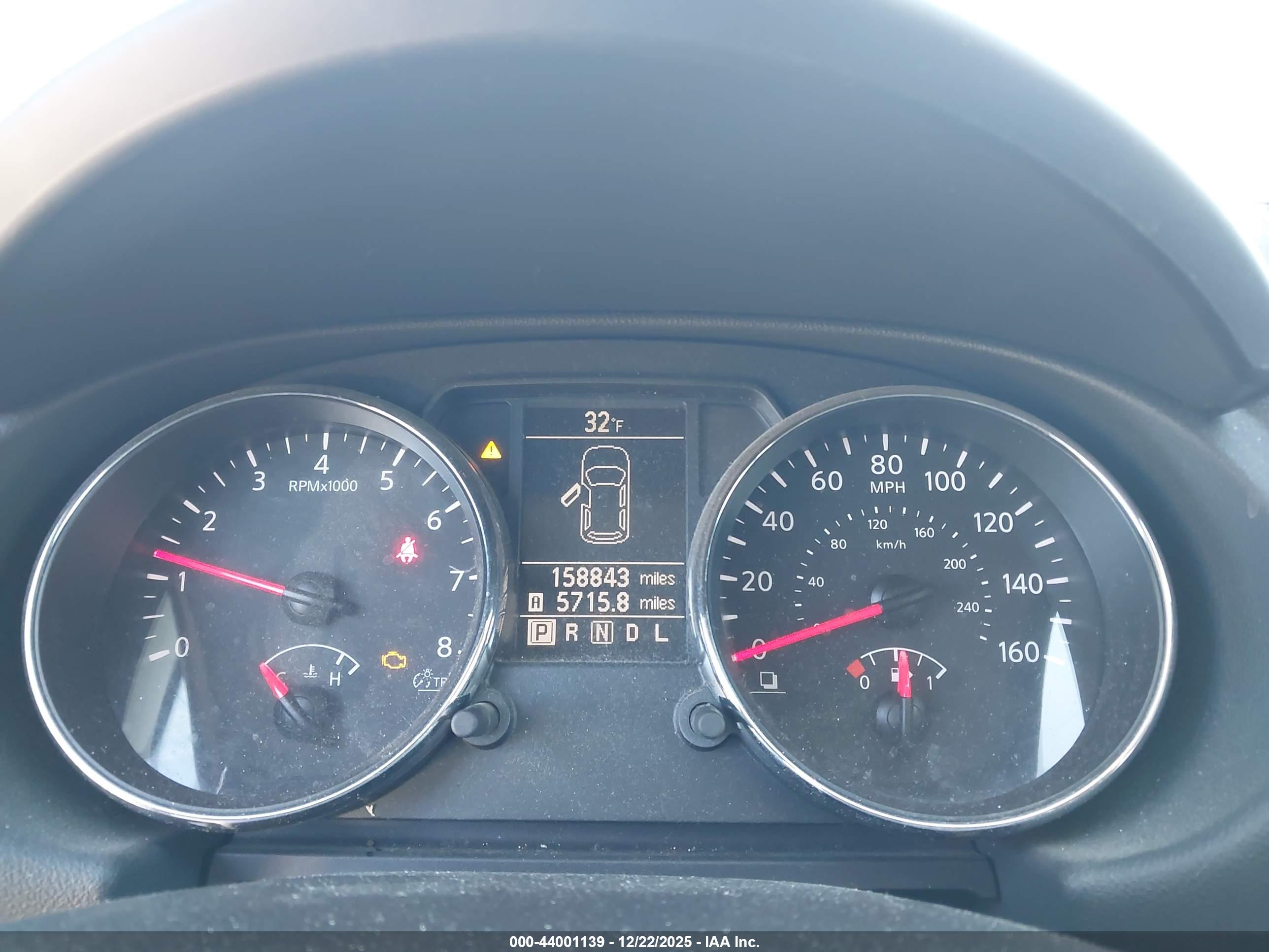 NISSAN ROGUE image 7