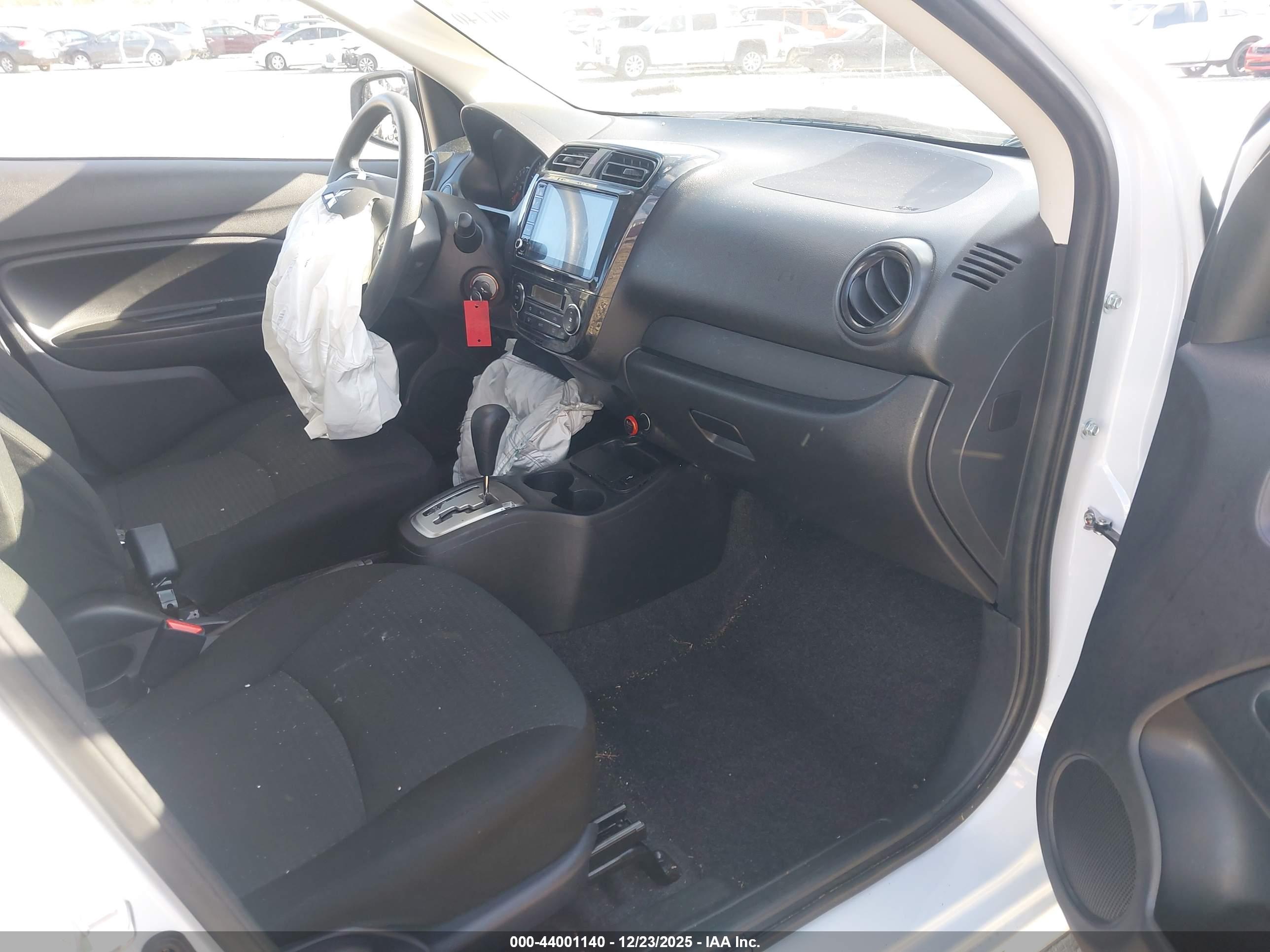 MITSUBISHI MIRAGE image 5
