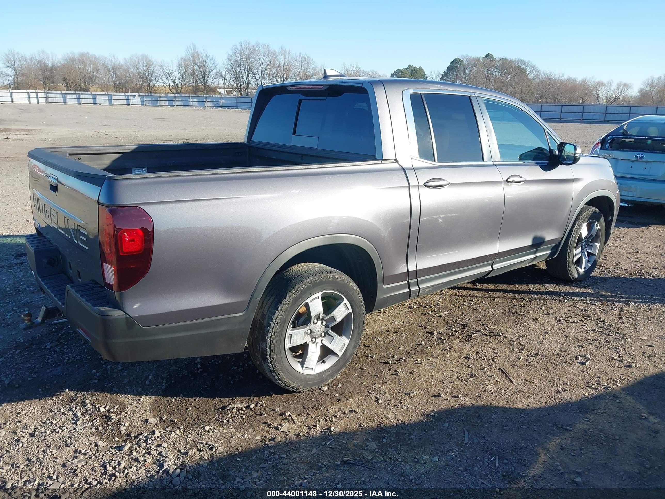 HONDA RIDGELINE image 4