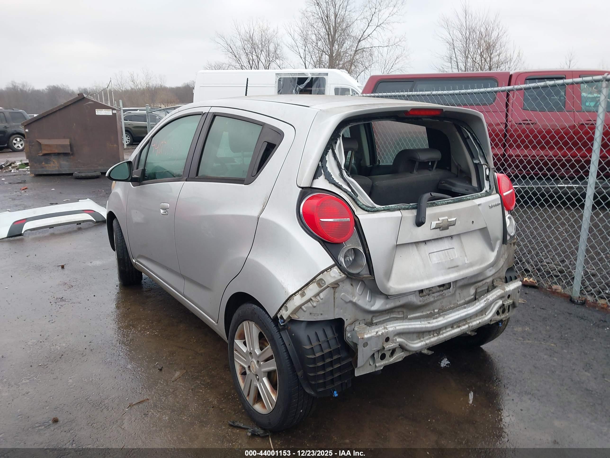 CHEVROLET SPARK image 3