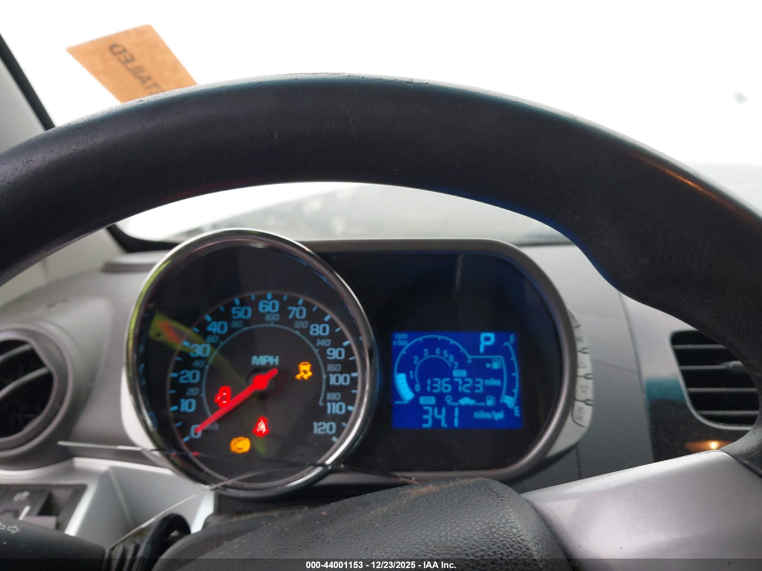 CHEVROLET SPARK image 7