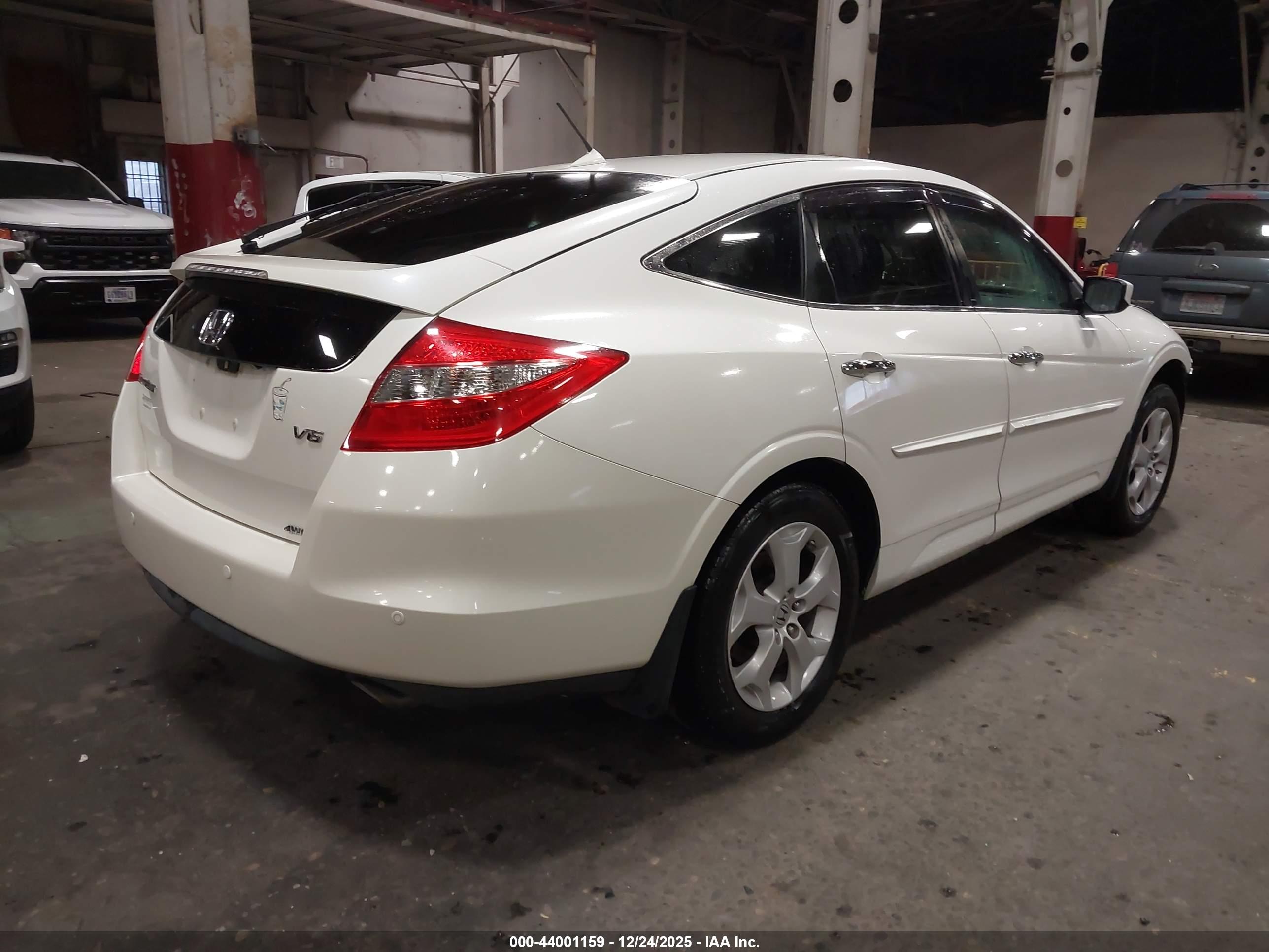 HONDA CROSSTOUR image 4
