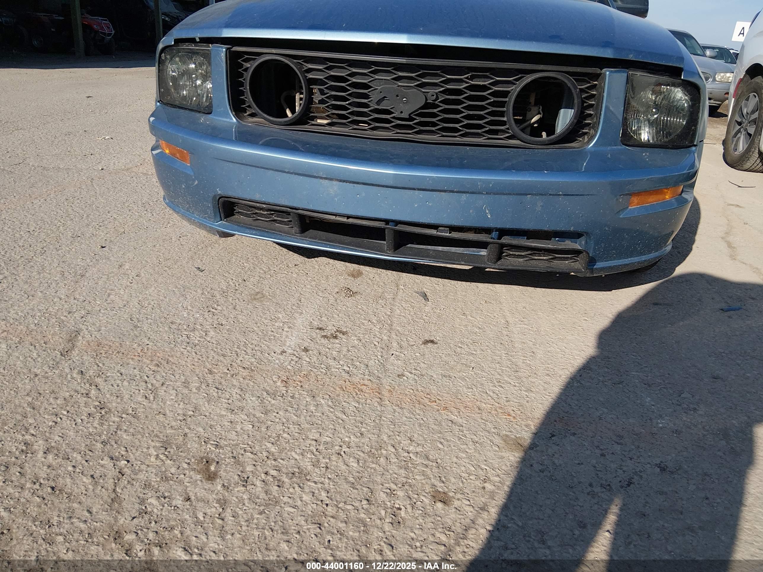 FORD MUSTANG image 6