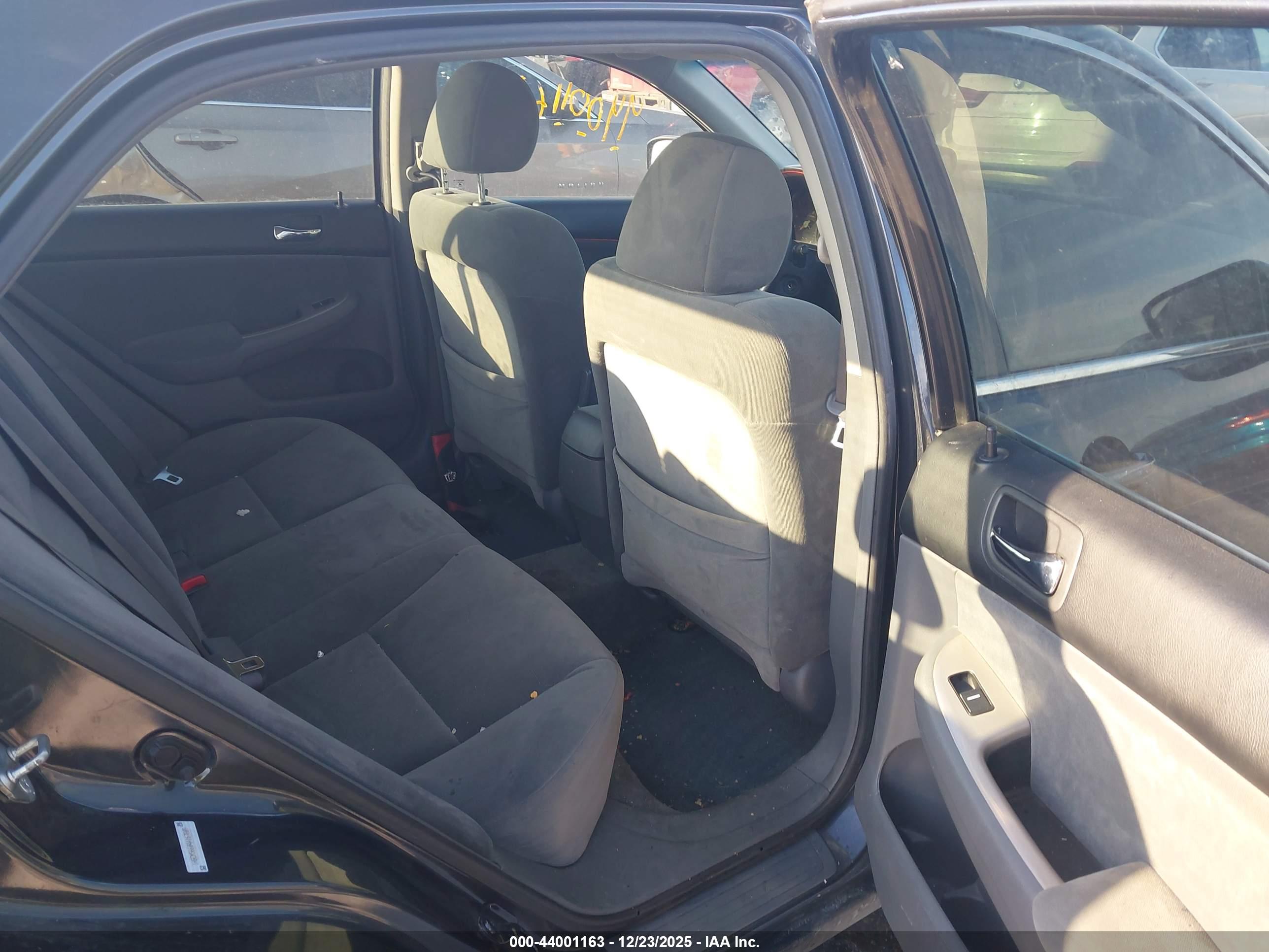 HONDA ACCORD image 8