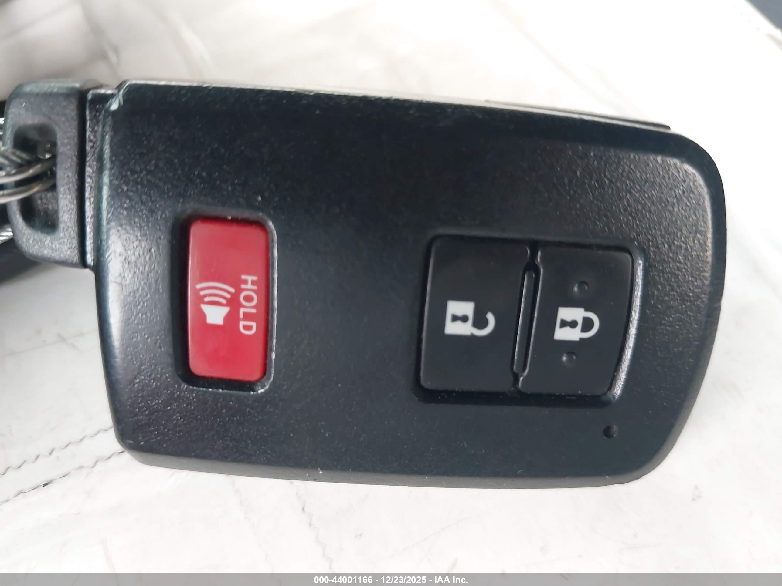 TOYOTA TACOMA image 11