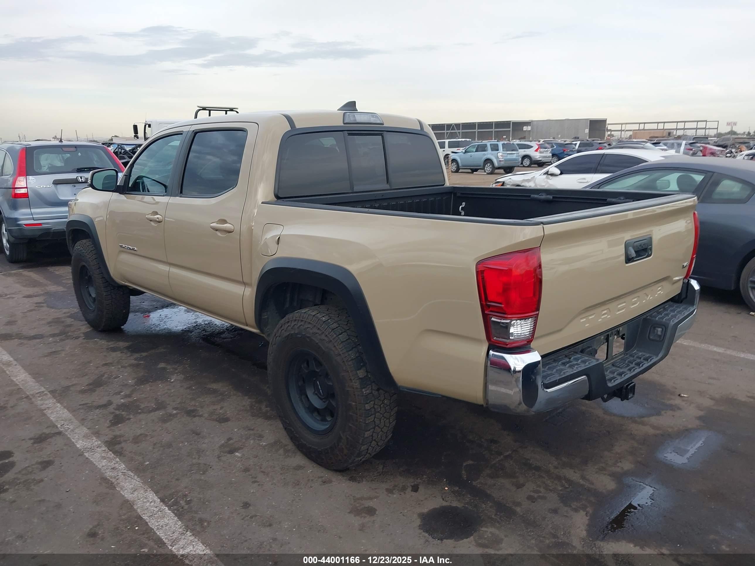 TOYOTA TACOMA image 3