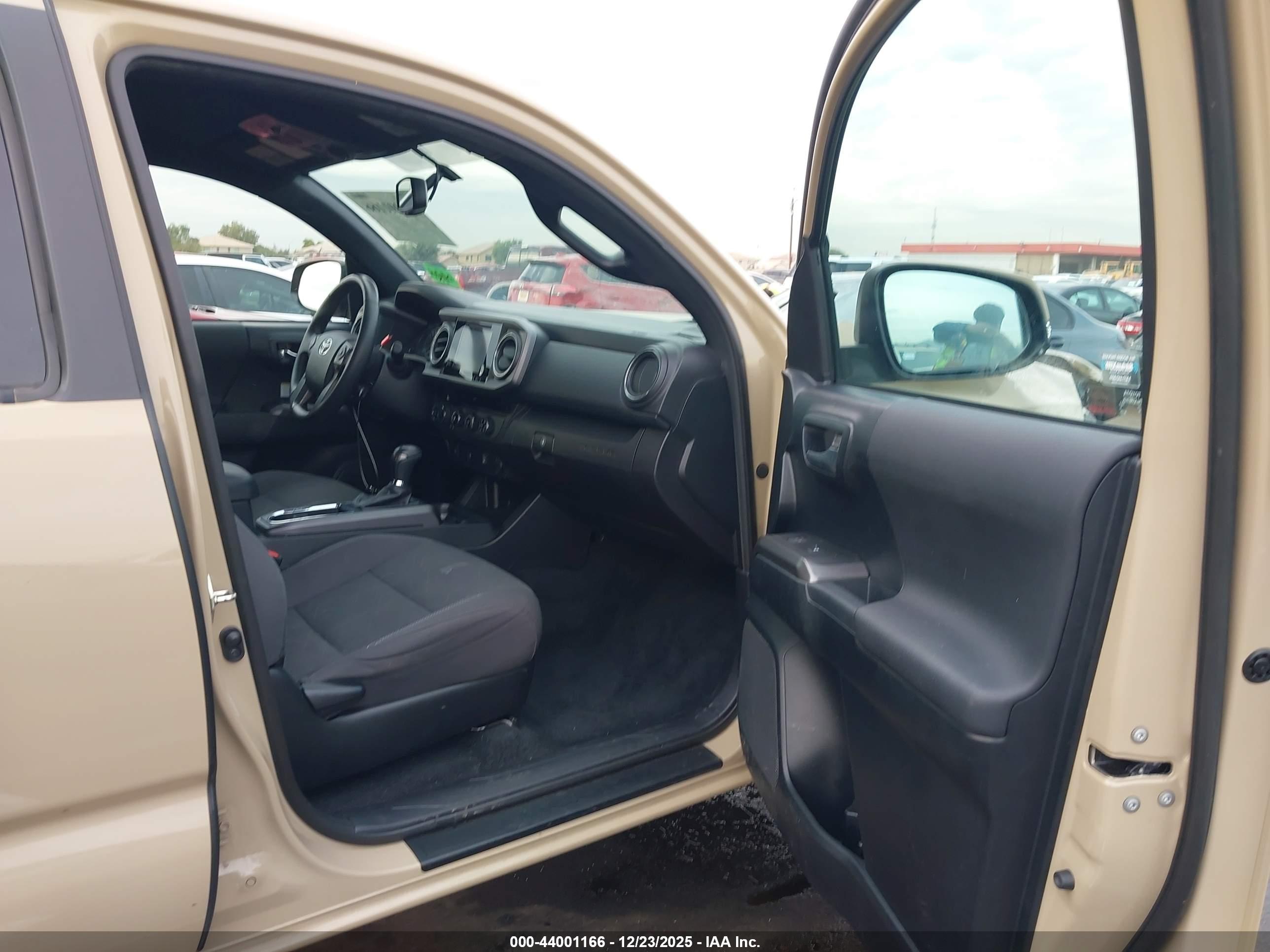 TOYOTA TACOMA image 5