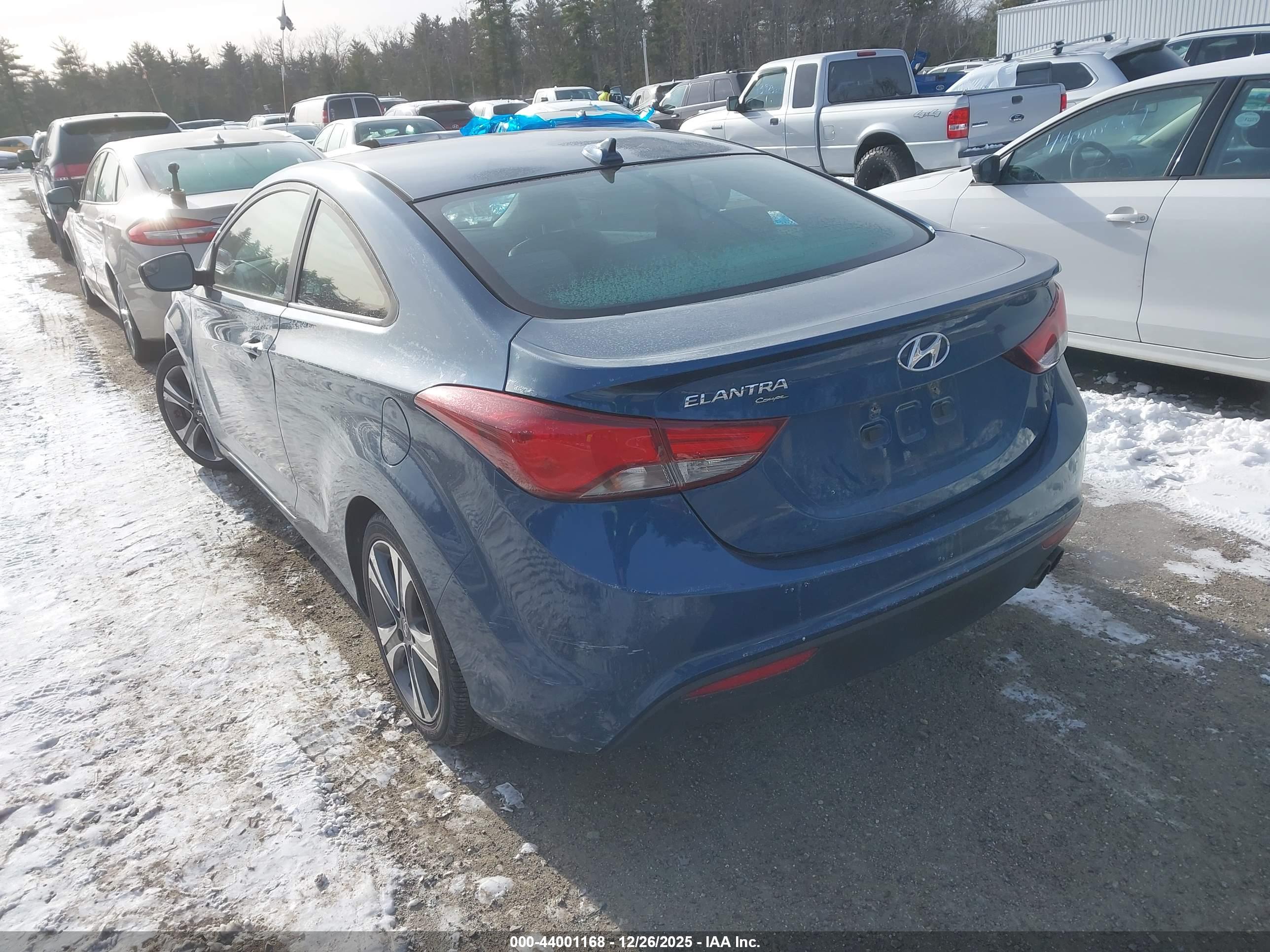 HYUNDAI ELANTRA image 3