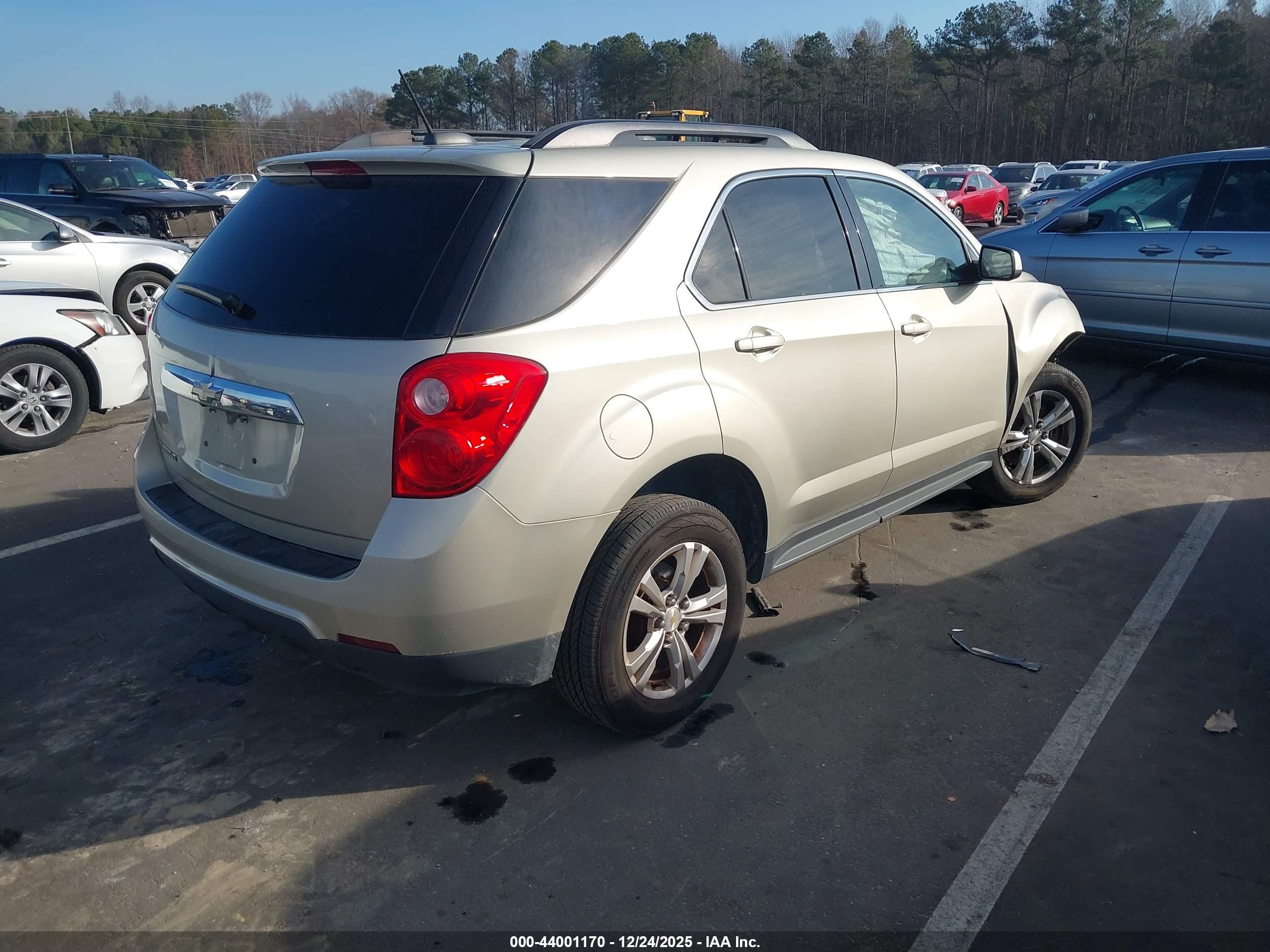 CHEVROLET EQUINOX image 4