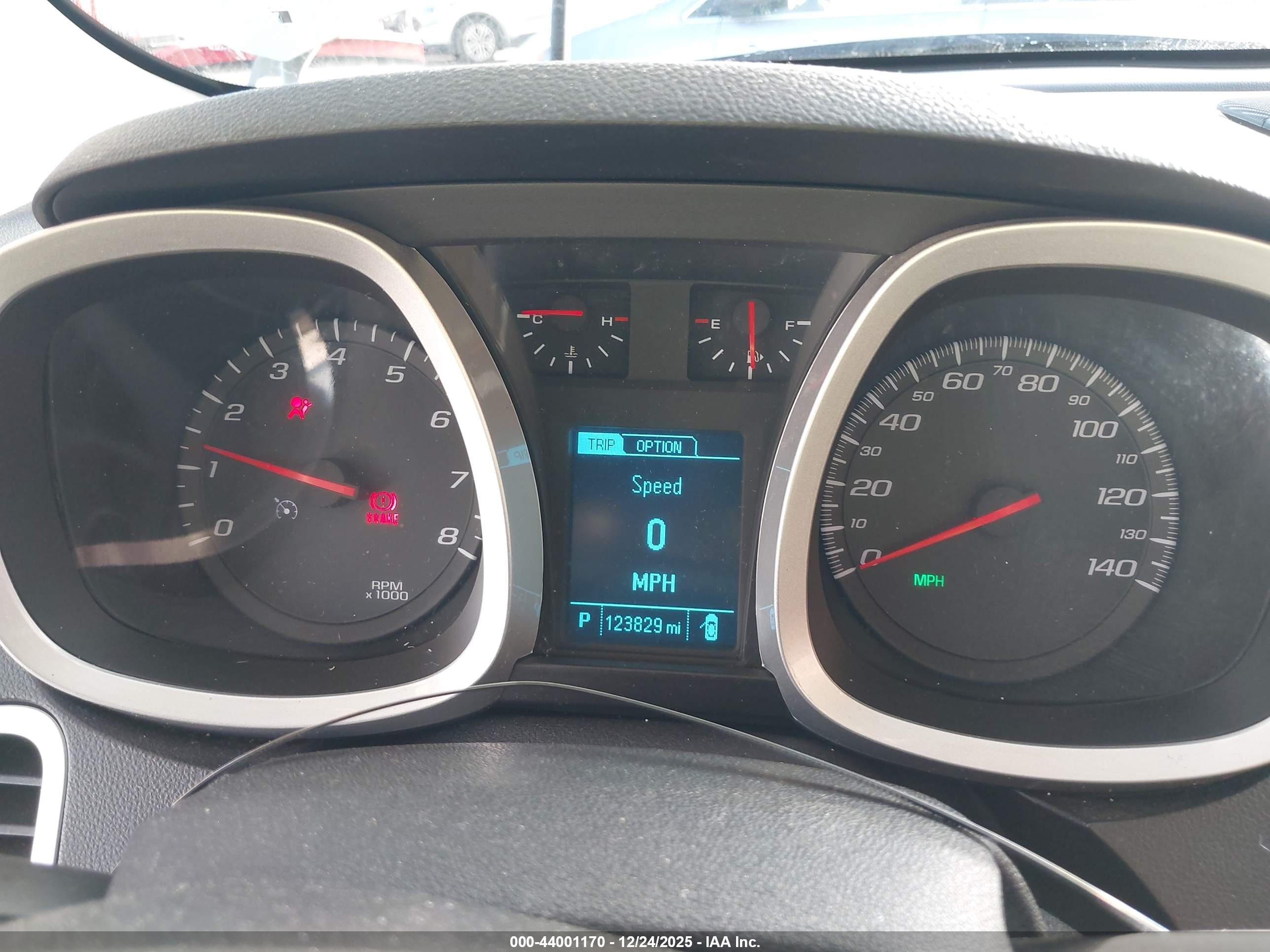CHEVROLET EQUINOX image 7