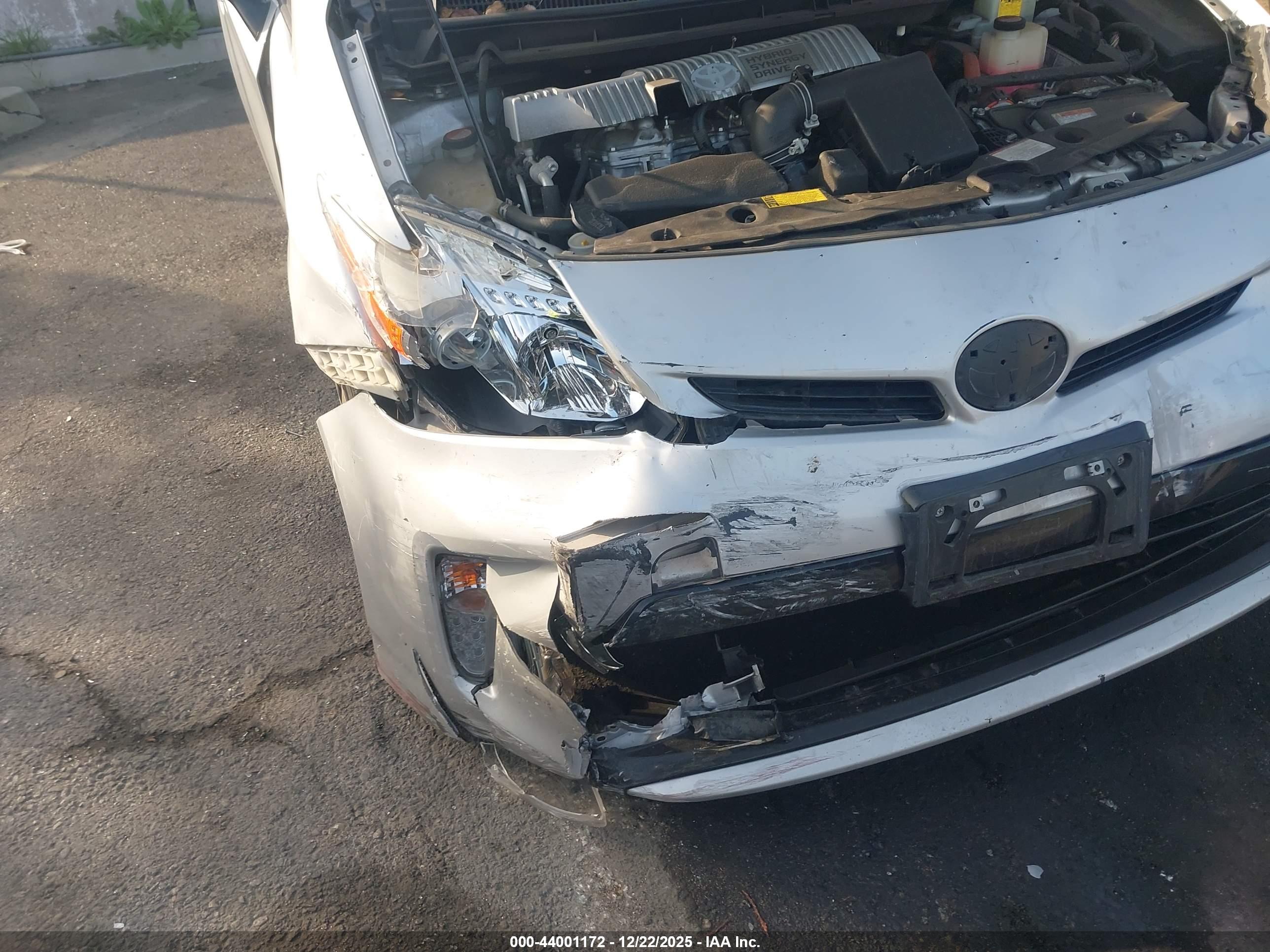 TOYOTA PRIUS image 6