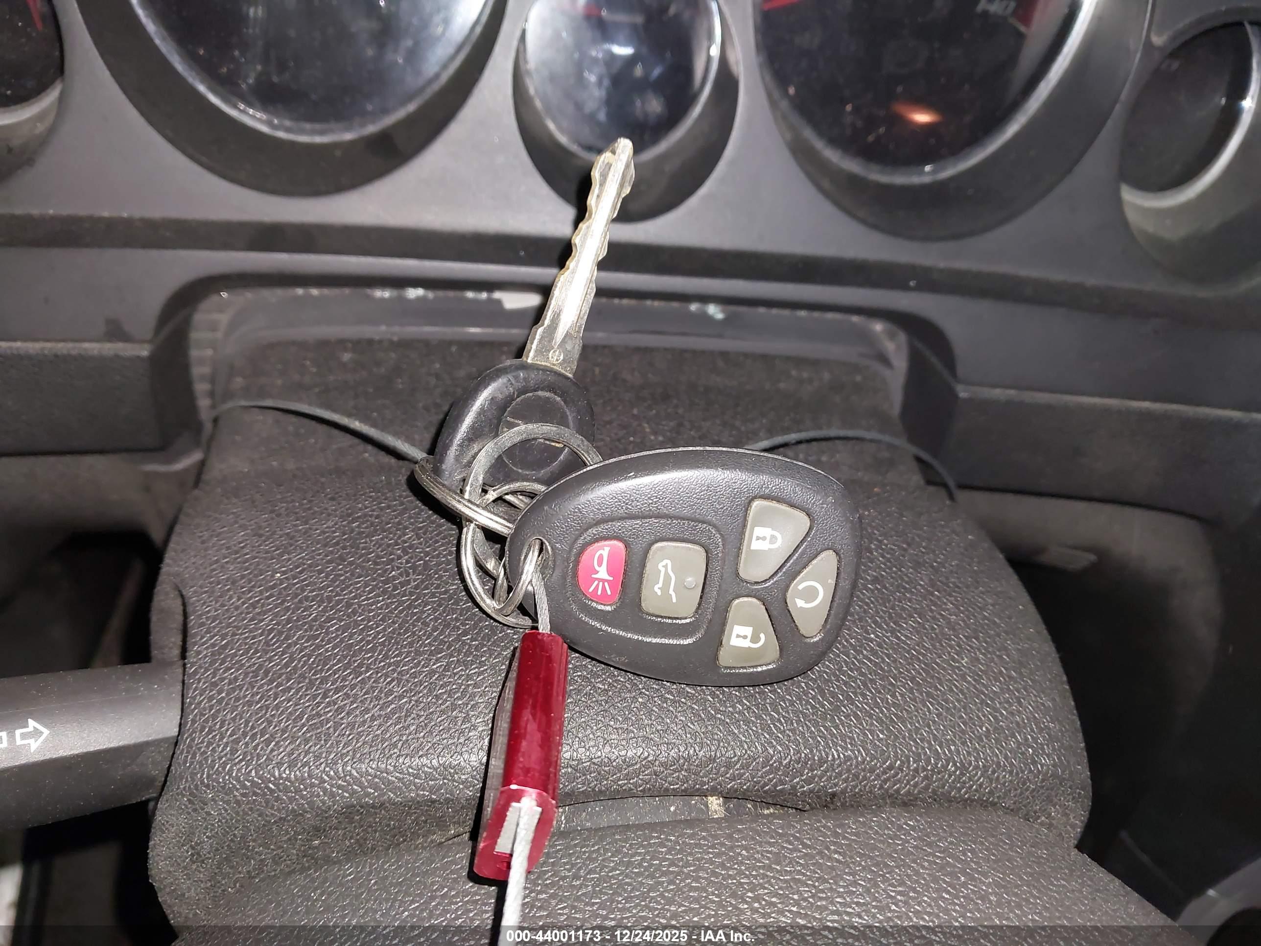 GMC ACADIA image 11