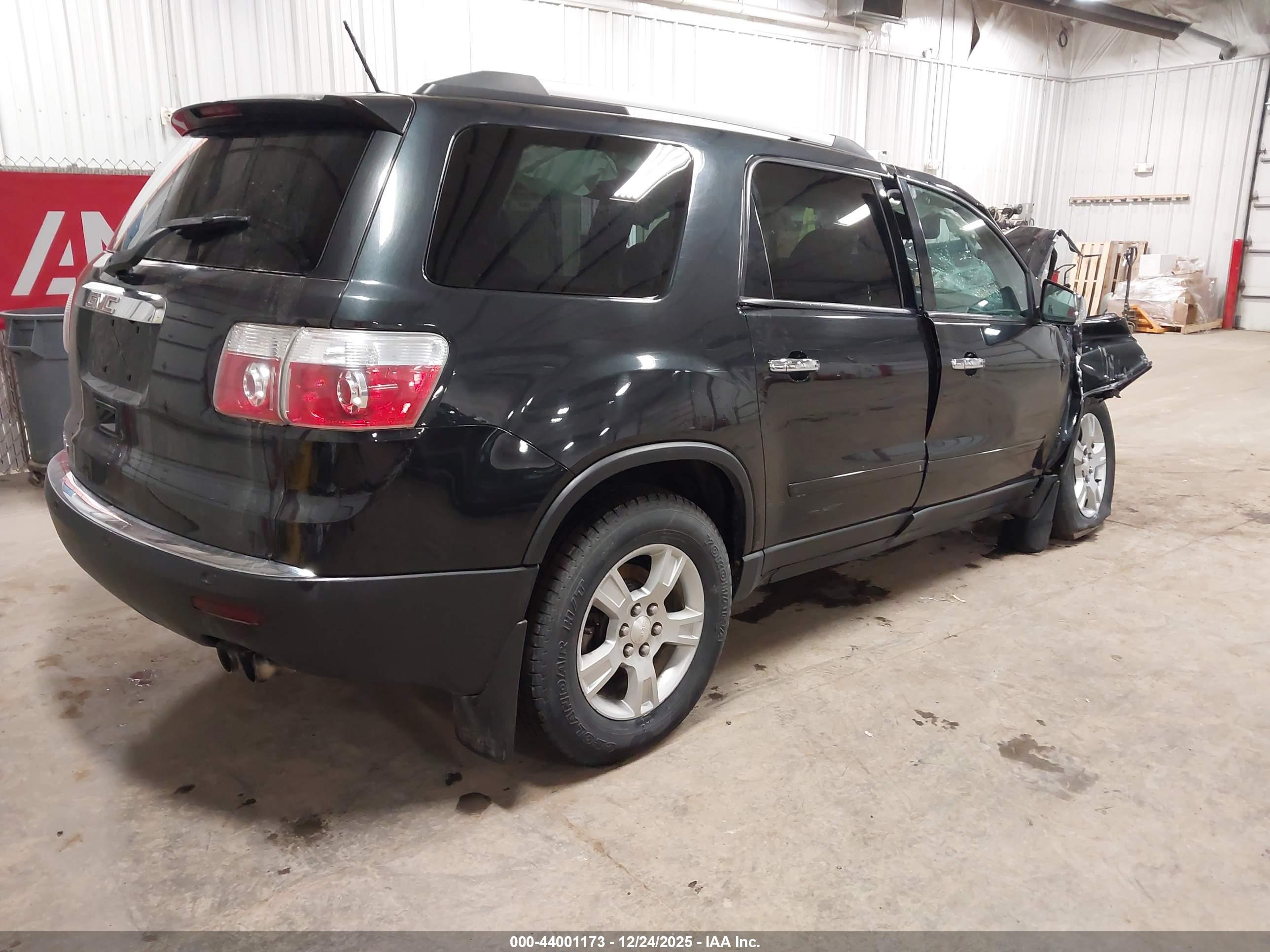 GMC ACADIA image 4
