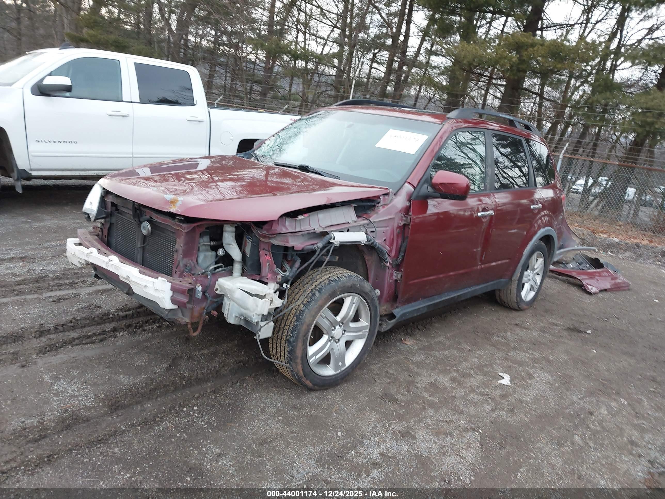 SUBARU FORESTER image 2